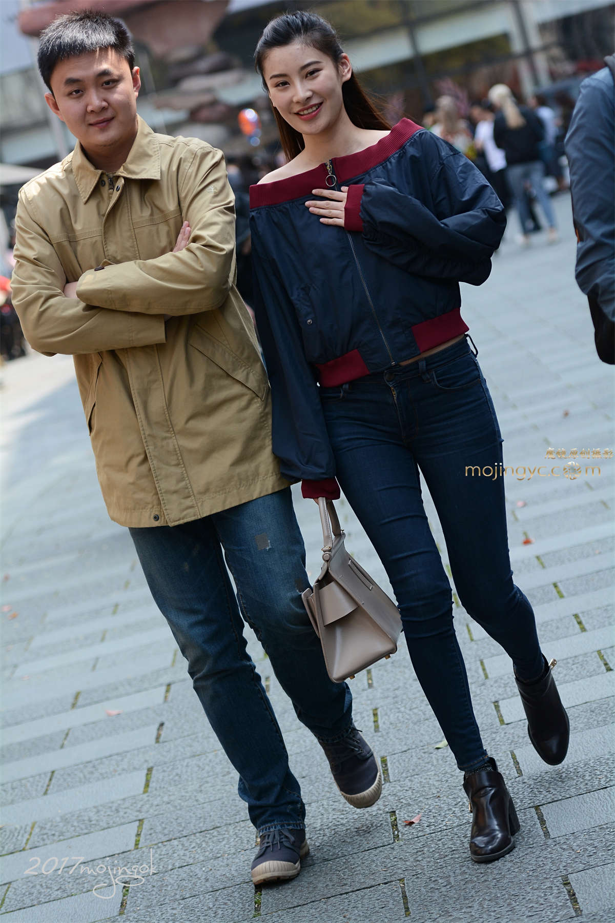 咔喳2017.04.25街拍346（13p)-日更街拍