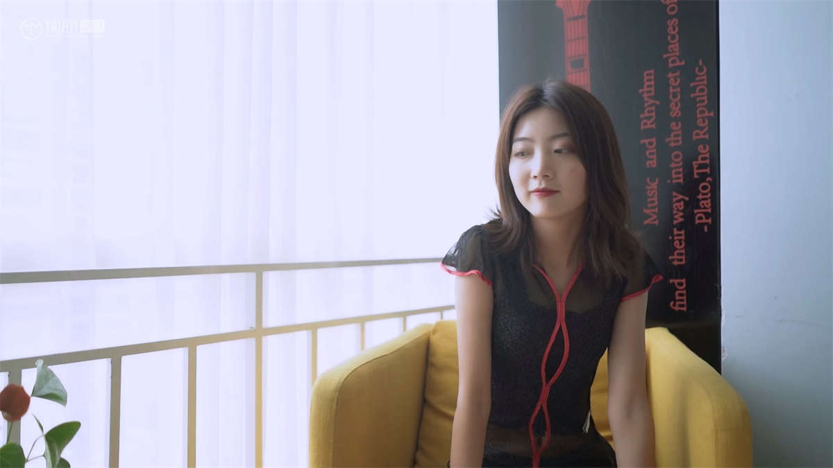 图片[2]-YALAYI雅拉伊视频 2020.04.06 V125 音乐系的旗袍女孩 纹纹-日更街拍