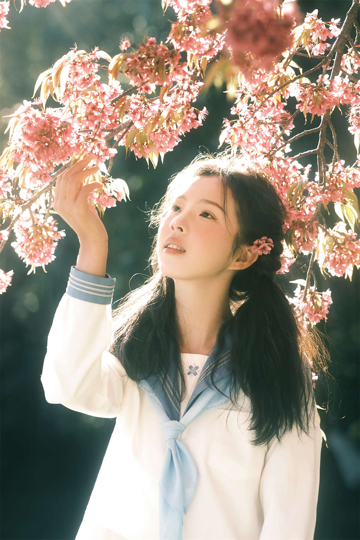 YITUYU艺图语 2025.02.15 幸得樱花三月雨 乐意李-日更街拍