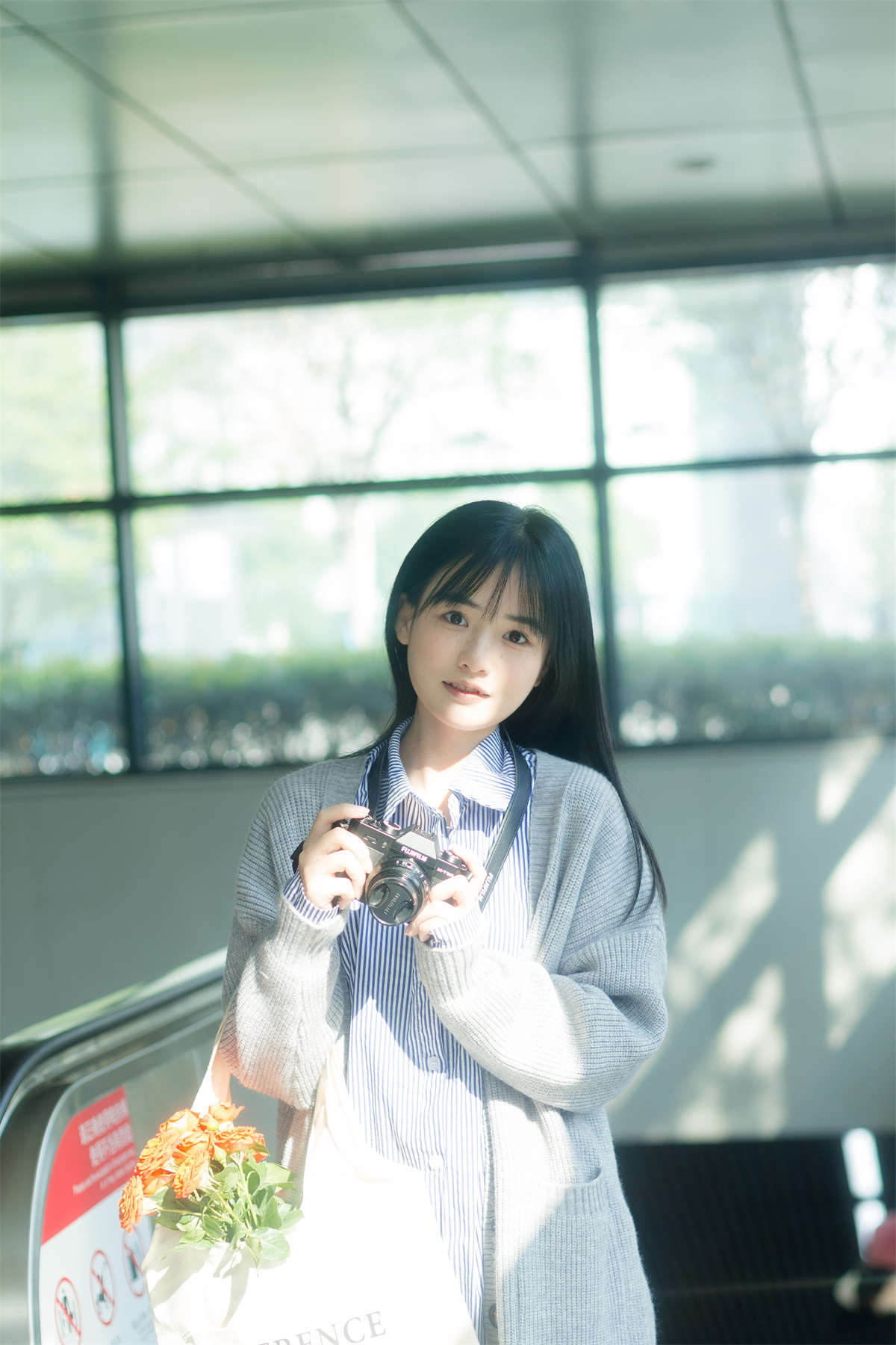 YITUYU艺图语 2023.02.01 面包和鲜花 小怡妹妹cute-日更街拍