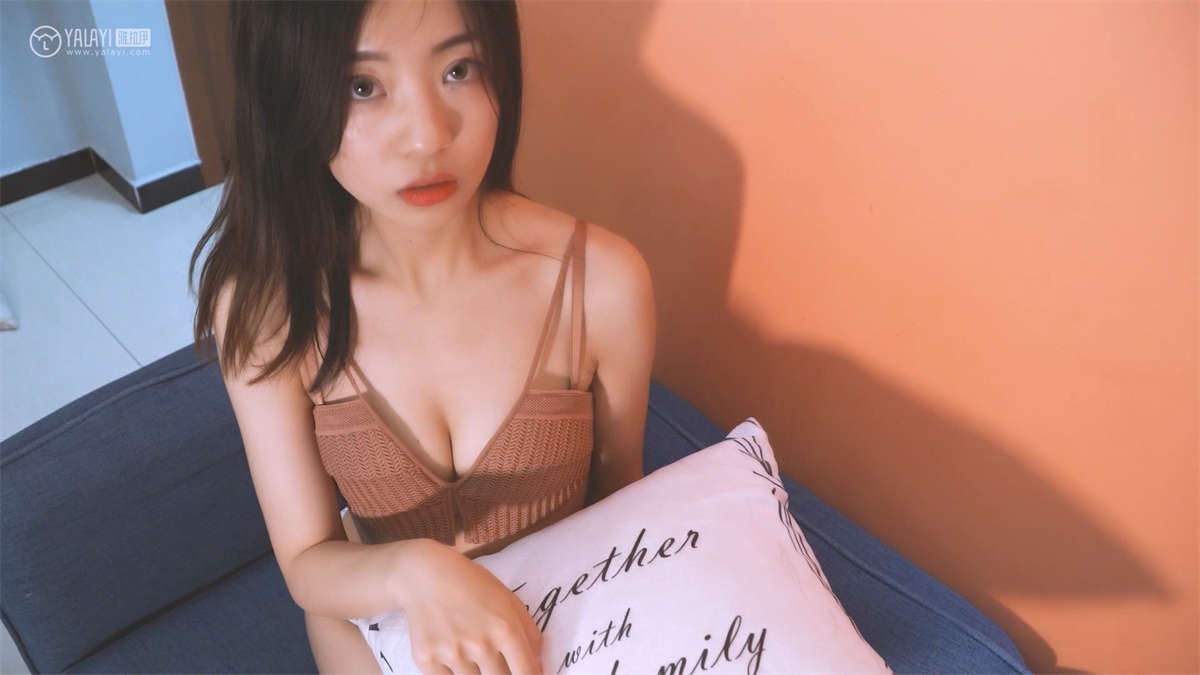 YALAYI雅拉伊视频 2020.04.10 V126 少女与玫瑰 高若童-日更街拍