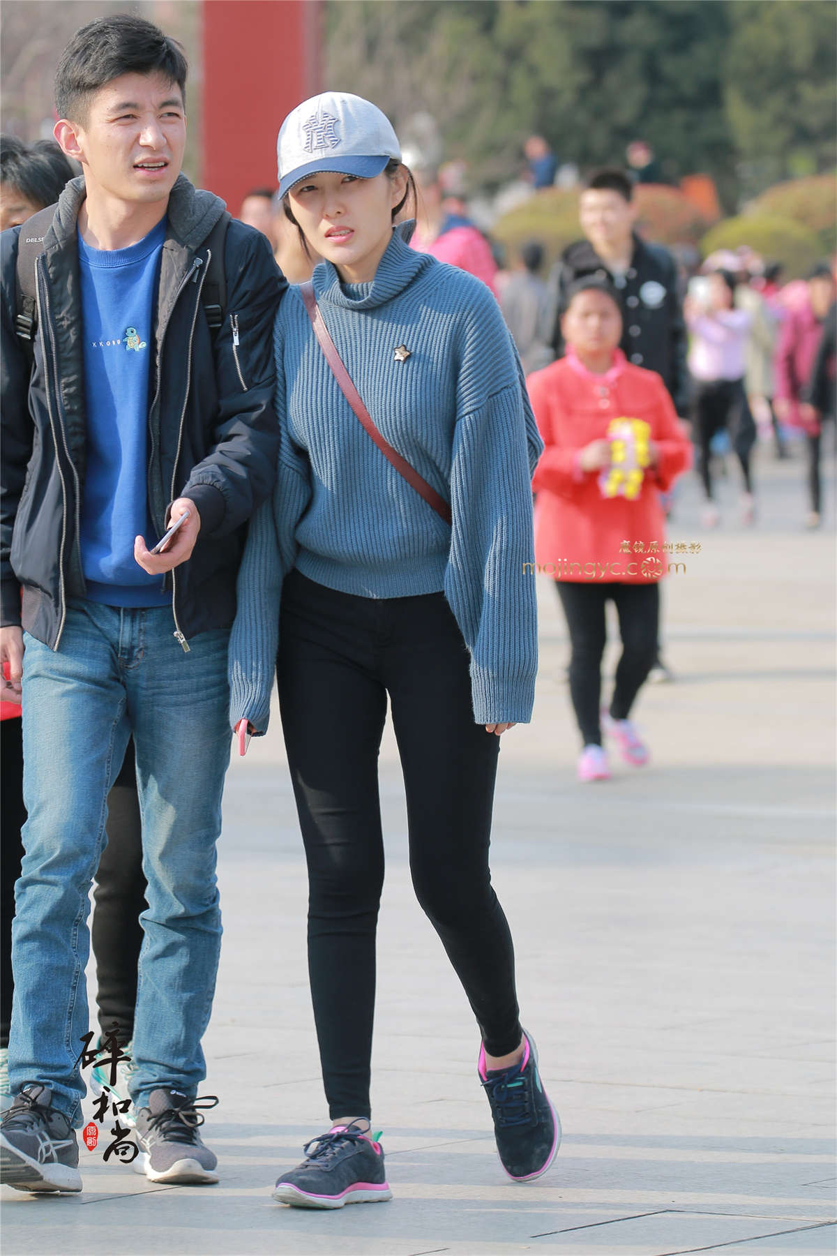 清纯好身材妹子的紧身牛仔（30P）-日更街拍