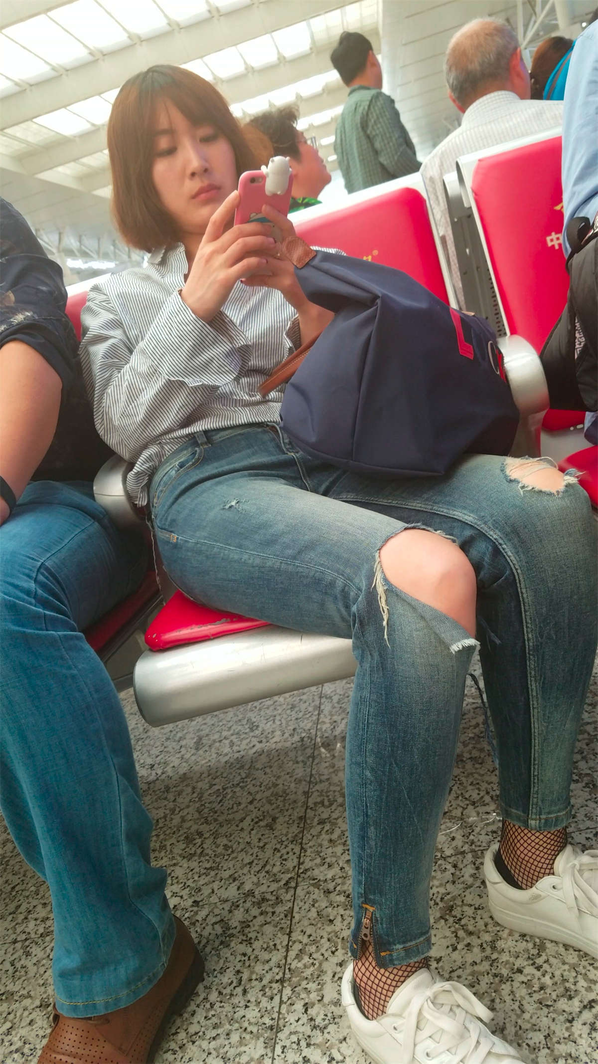 图片[2]-[4K高清视频]她睡着了 睡美人一样太美了清纯可人-日更街拍