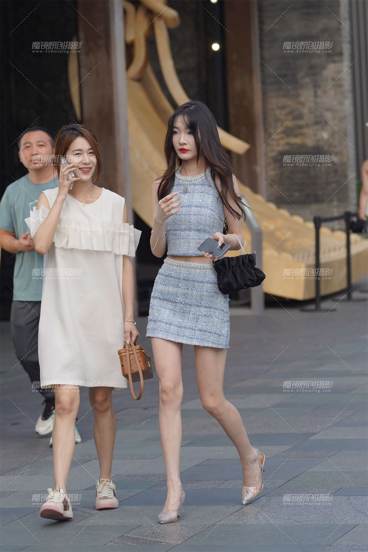 图片[2]-白皙长腿美眉-日更街拍