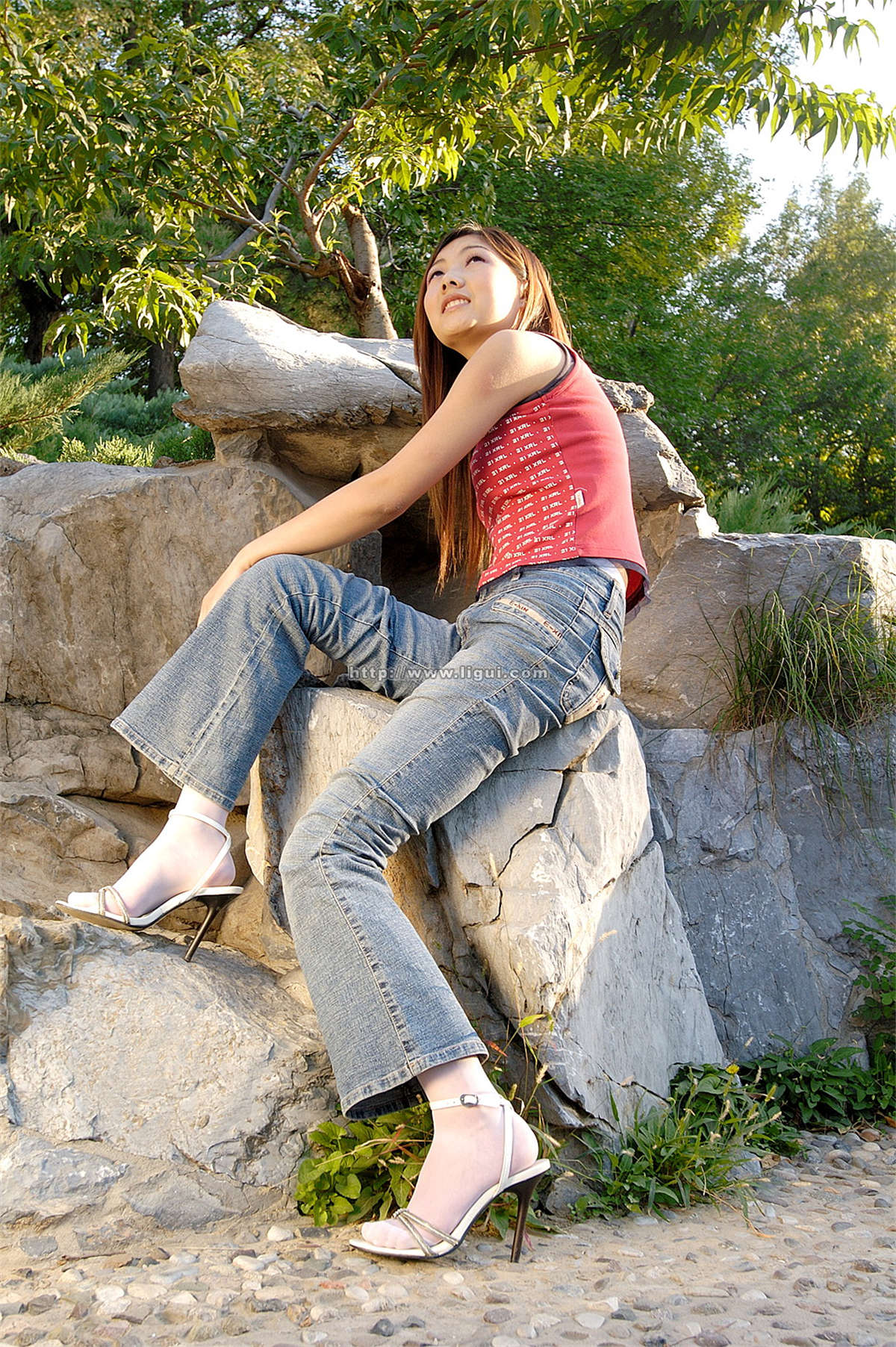 Ligui丽柜 2005-12-14-日更街拍