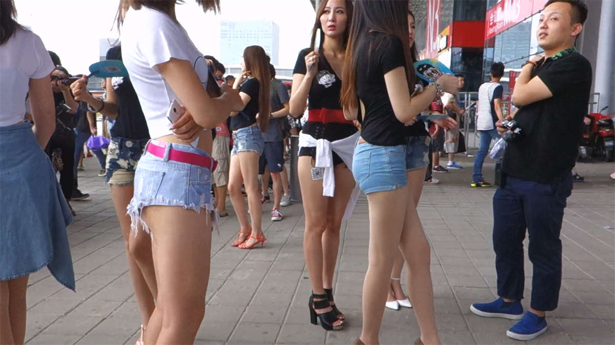 图片[2]-美女如云个个身材好-日更街拍