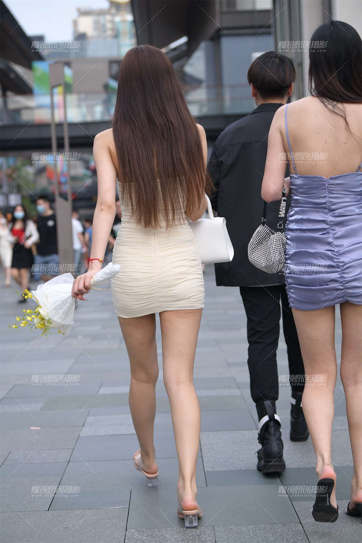 图片[2]-包臀裙闺蜜-日更街拍