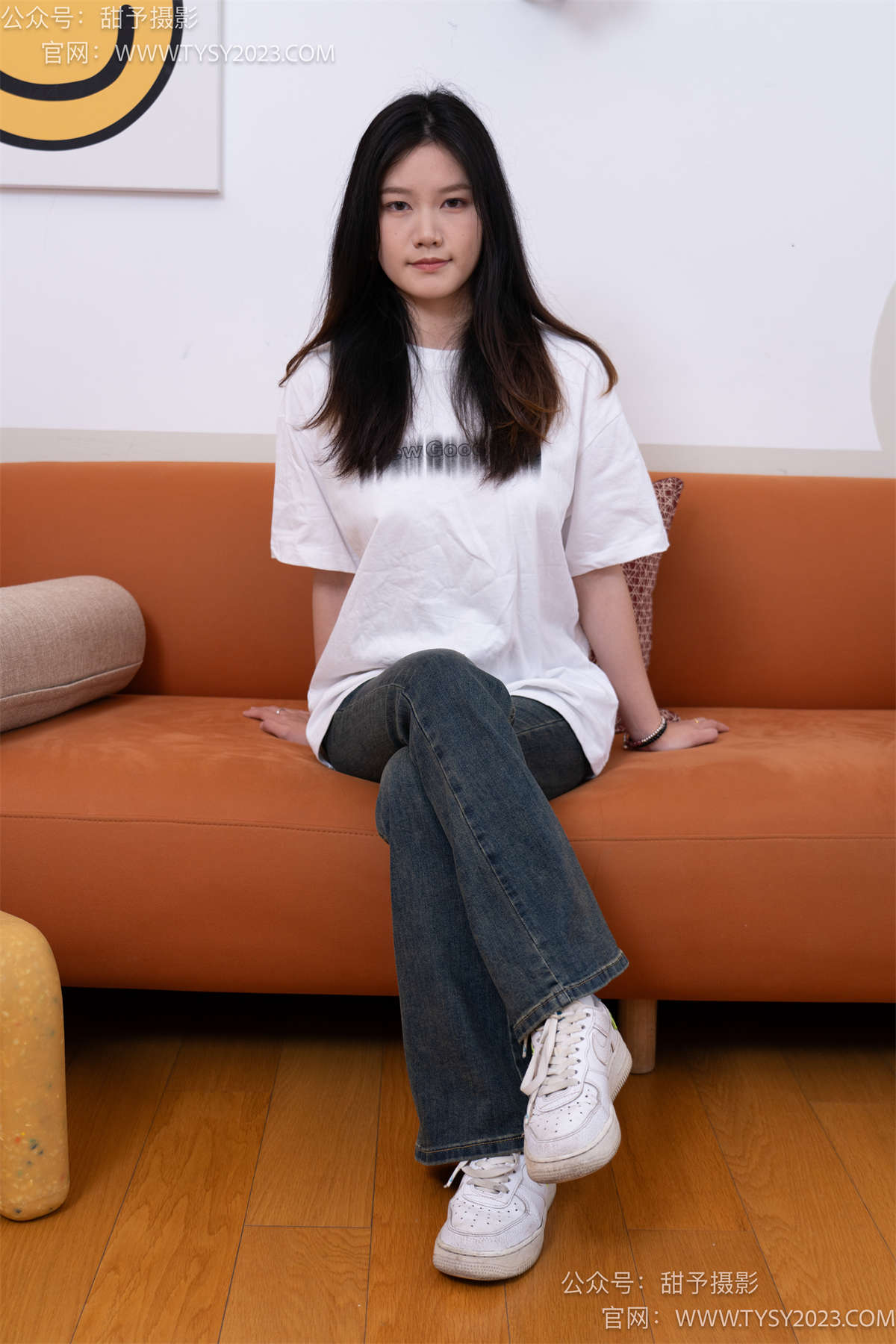 甜予摄影070期：松松-板鞋、白棉袜、裸足 完整版-日更街拍
