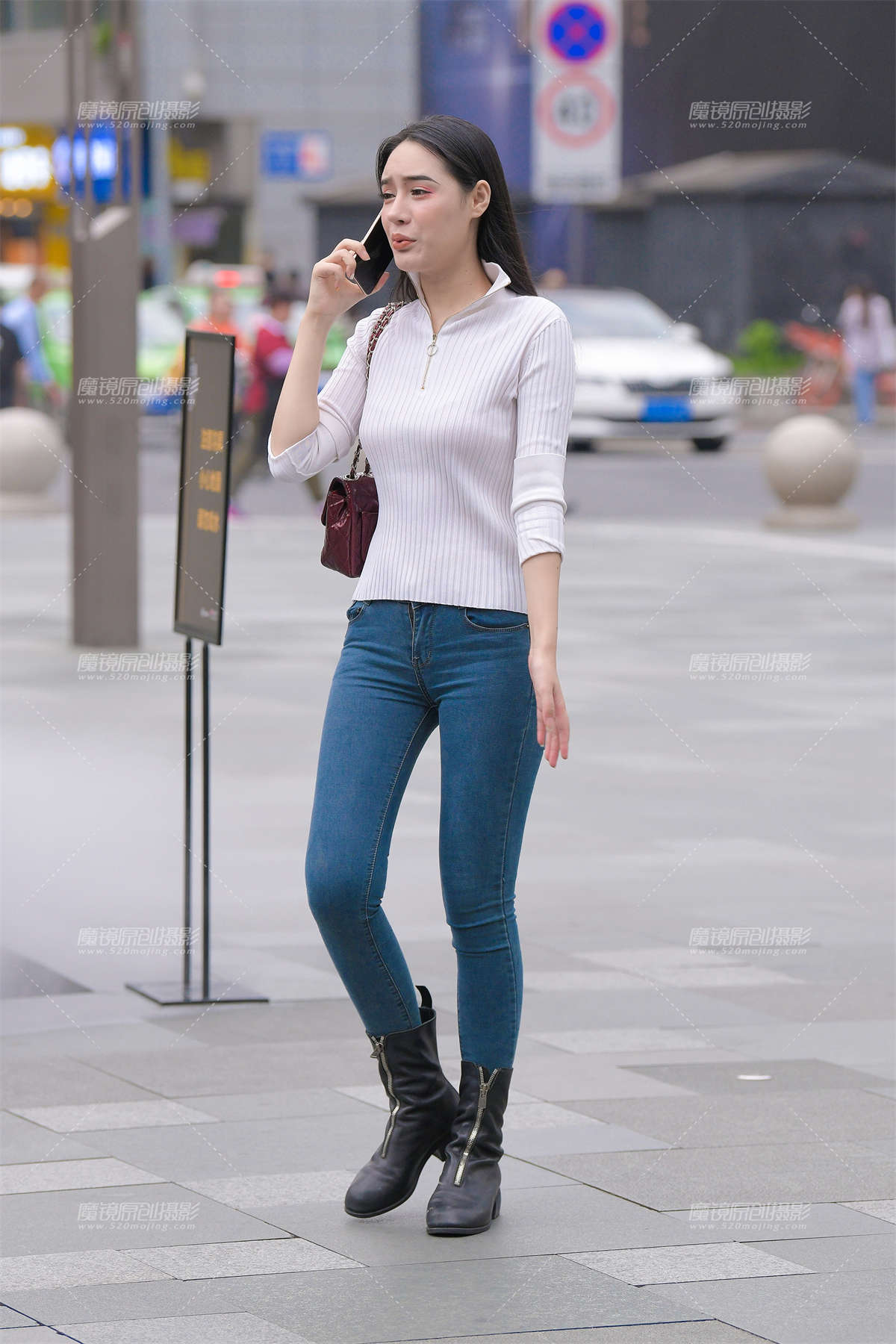 【视觉冲击赛贴】秋意紧牛小姐姐-日更街拍