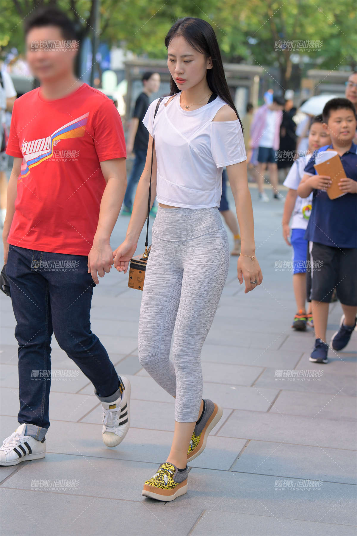 【红石赛帖】漂亮的瑜伽裤__-日更街拍