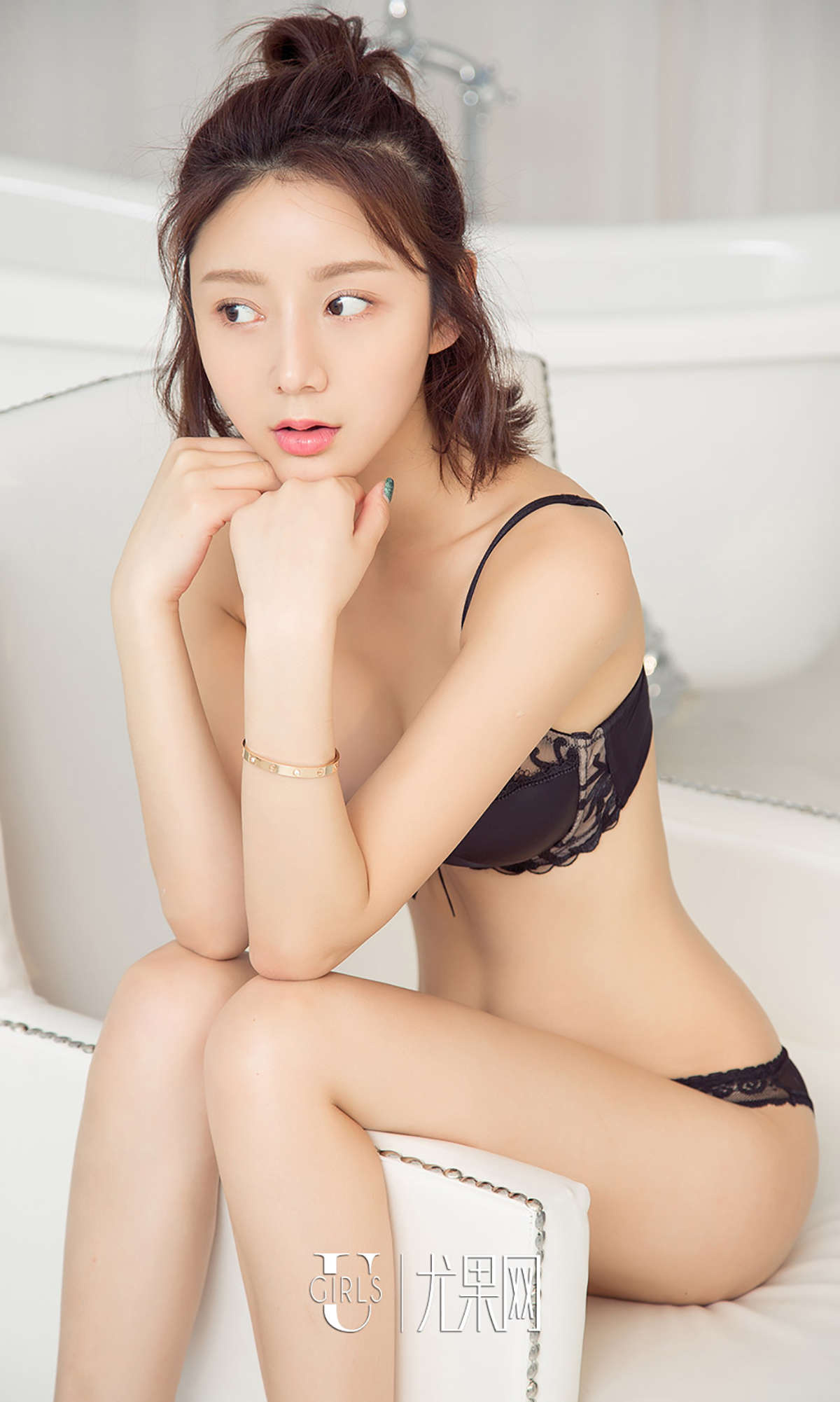 Ugirls爱尤物 NO.782 田慕儿一倾慕-日更街拍