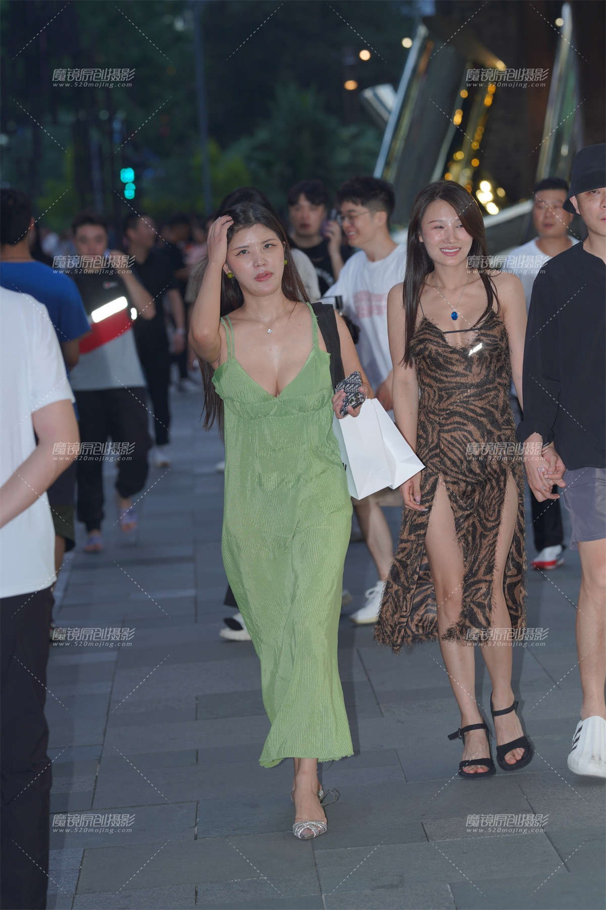 吊带裙-日更街拍