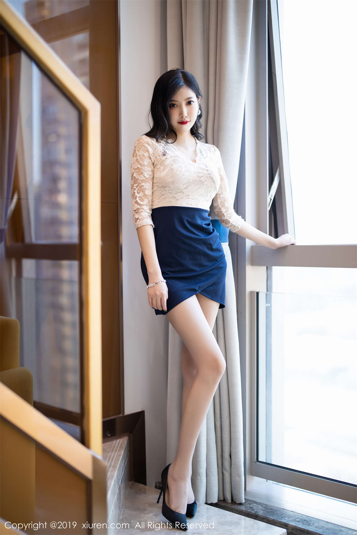 Xiuren秀人网 2019.10.10 NO.1717 杨晨晨sugar-日更街拍