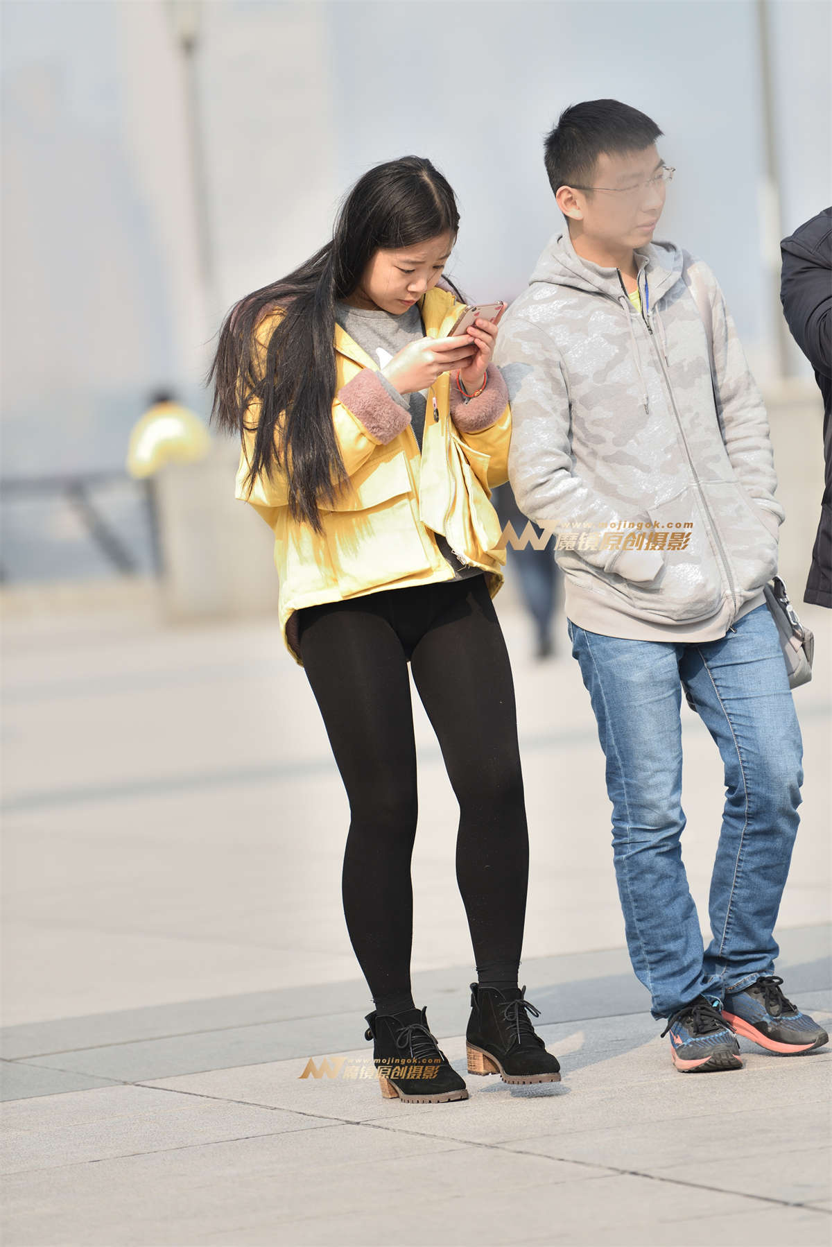 妹子，太那个了吧（13P）-日更街拍