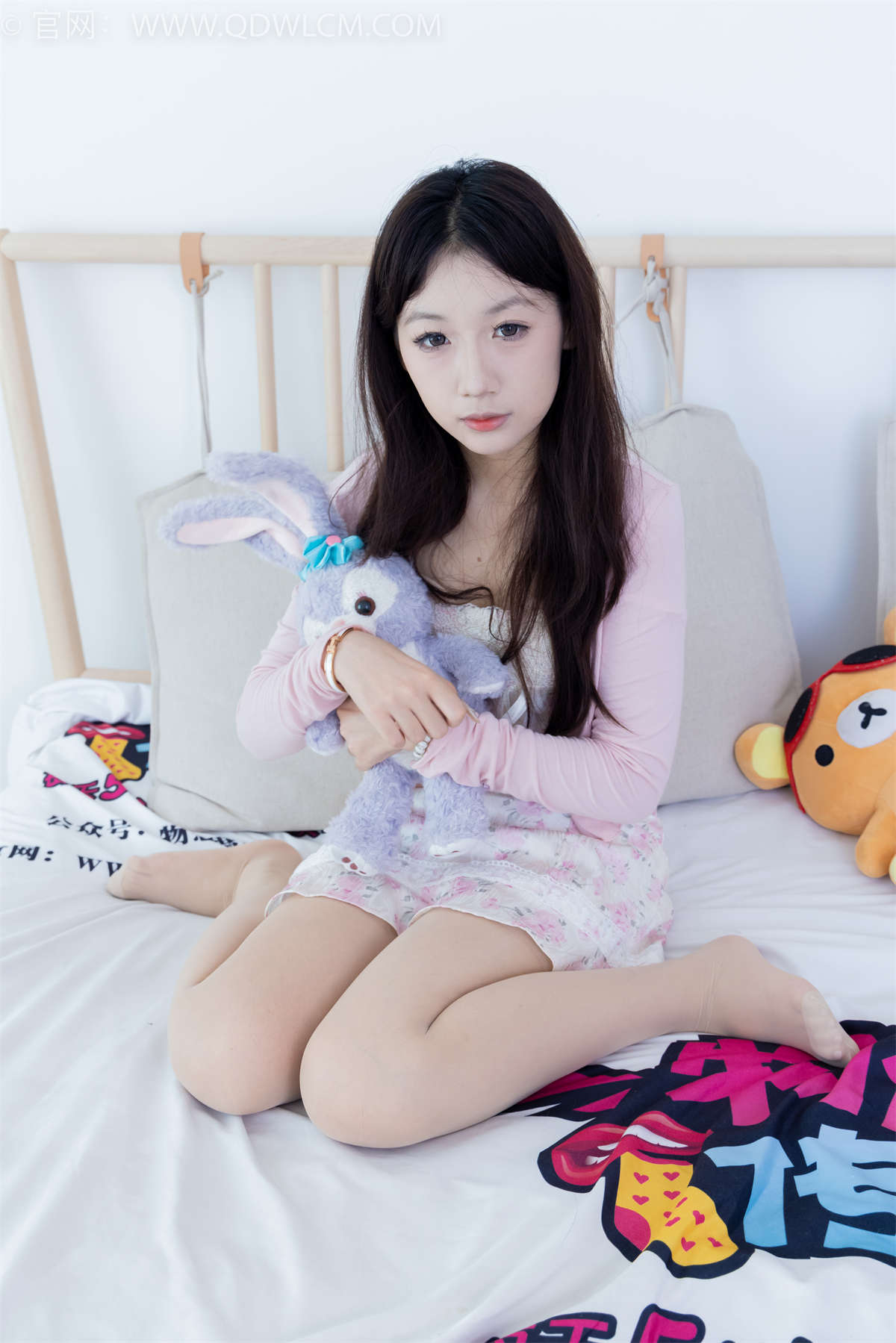 物恋传媒 NO.2077 丹丹-月影憧憧-日更街拍