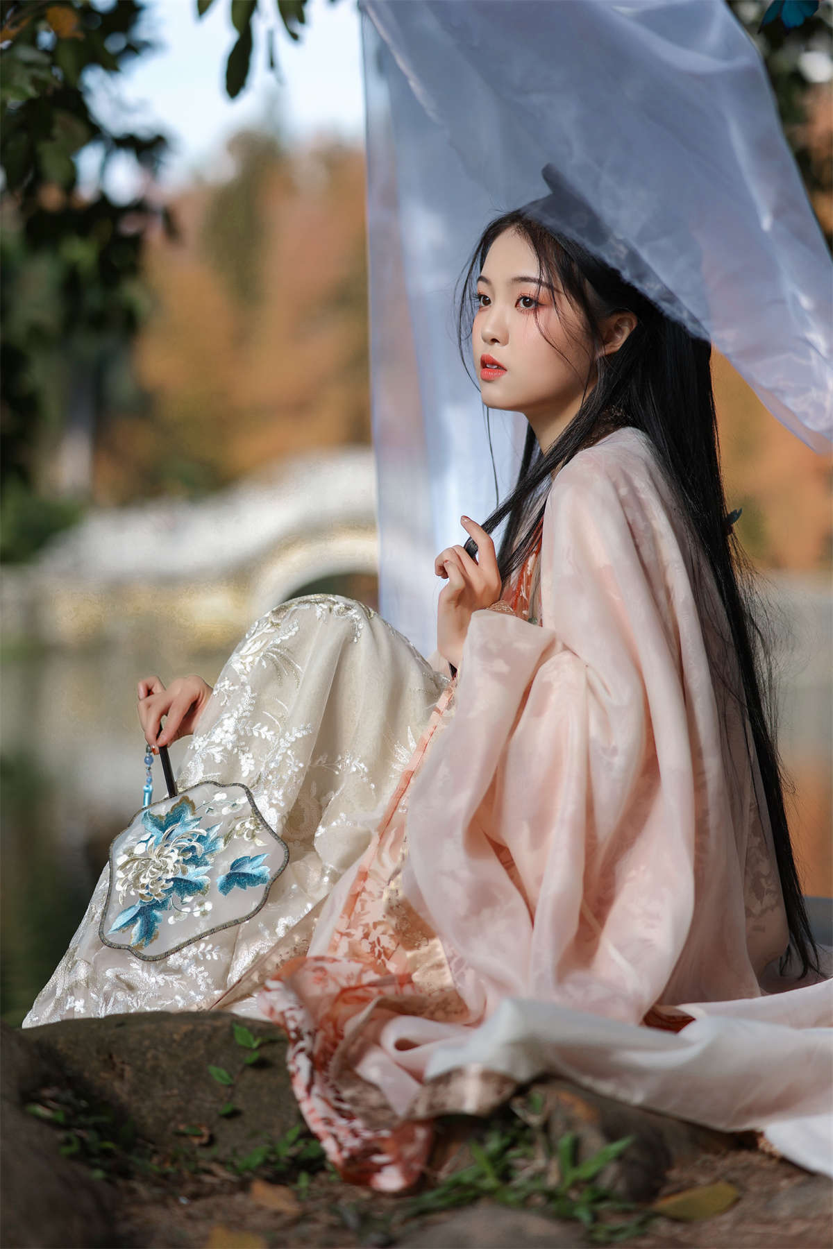 YITUYU艺图语 2023.05.18 浣溪纱 兔牙要藏好插图1