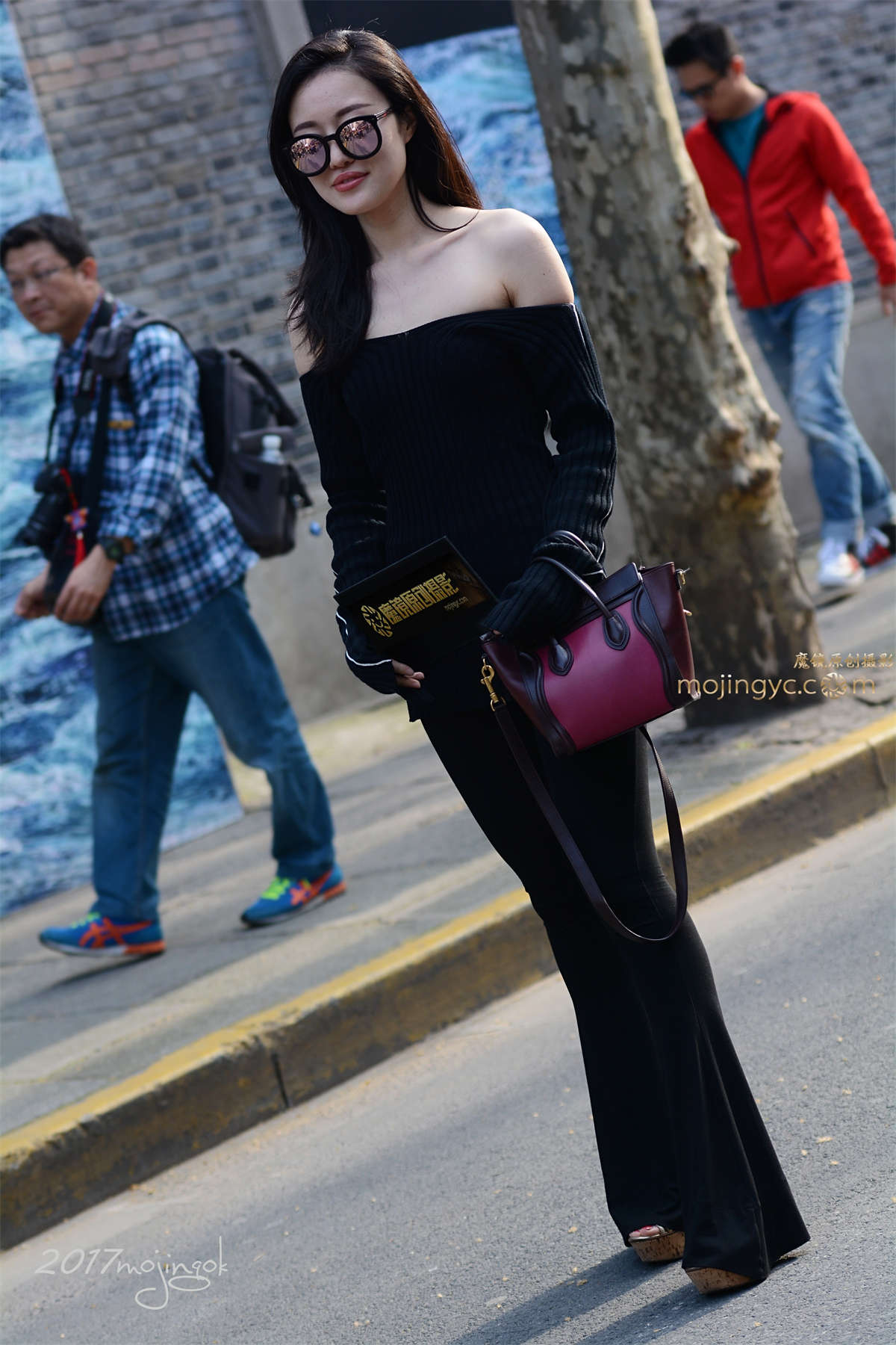 咔喳赛9 气质少妇 助推魔镜 （14p）-日更街拍