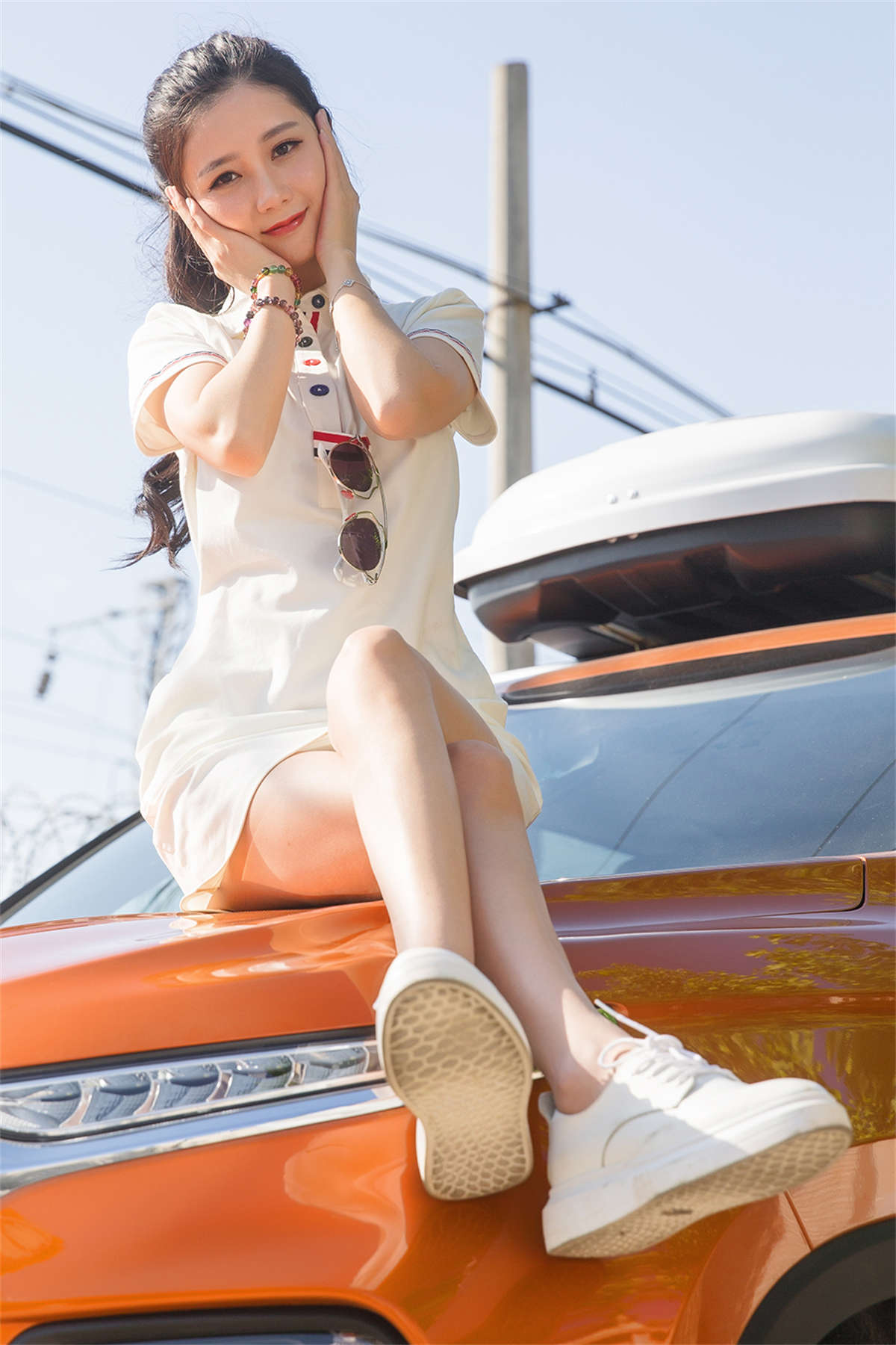 TouTiao头条女神 2019.01.10 我是美丽小车模 苏凉-日更街拍