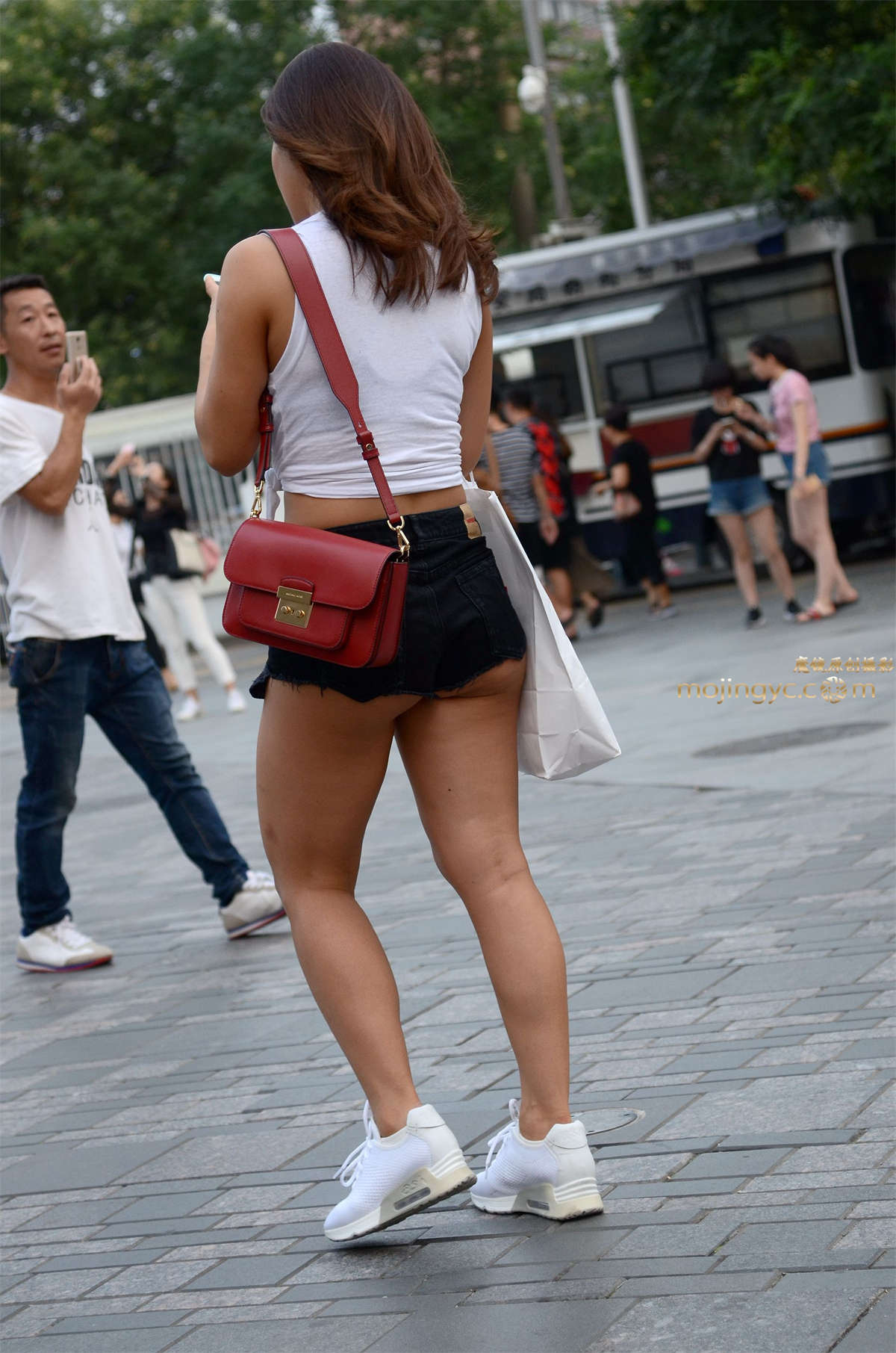 图片[2]-【验证街拍大赛NO.4】神摄手赛14 小热裤-日更街拍