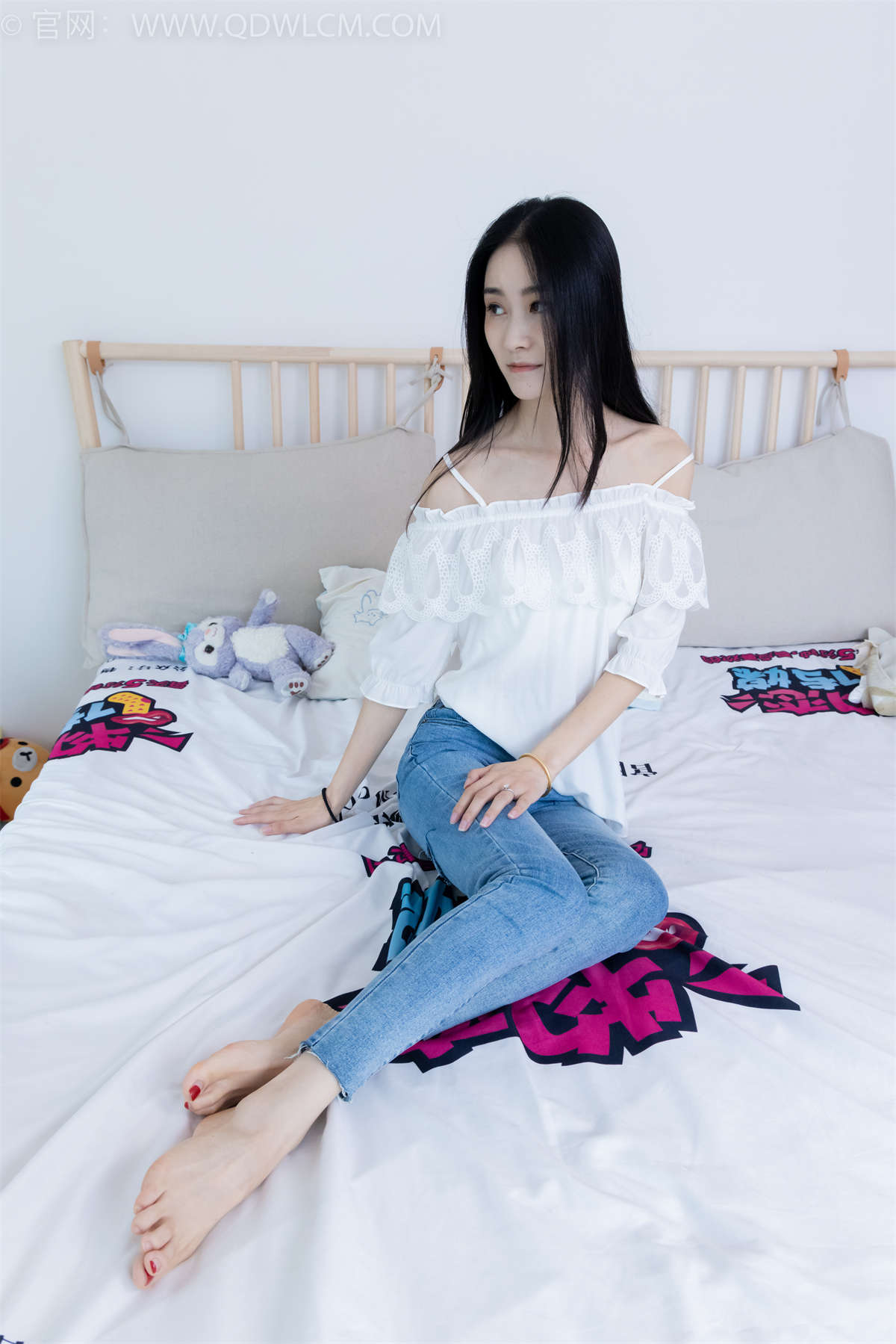 物恋传媒 NO.2079 果汁-梦断成空-日更街拍