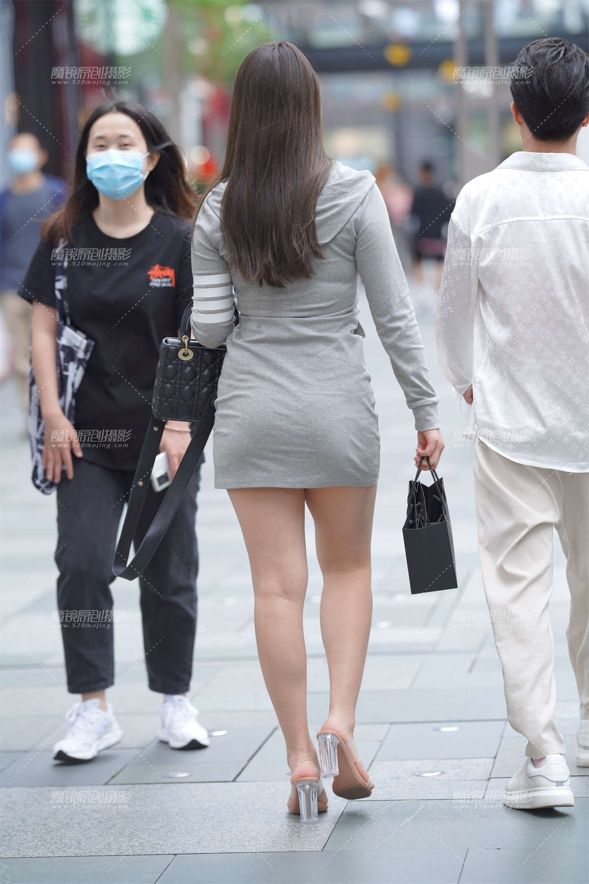 图片[2]-有点肉感-日更街拍