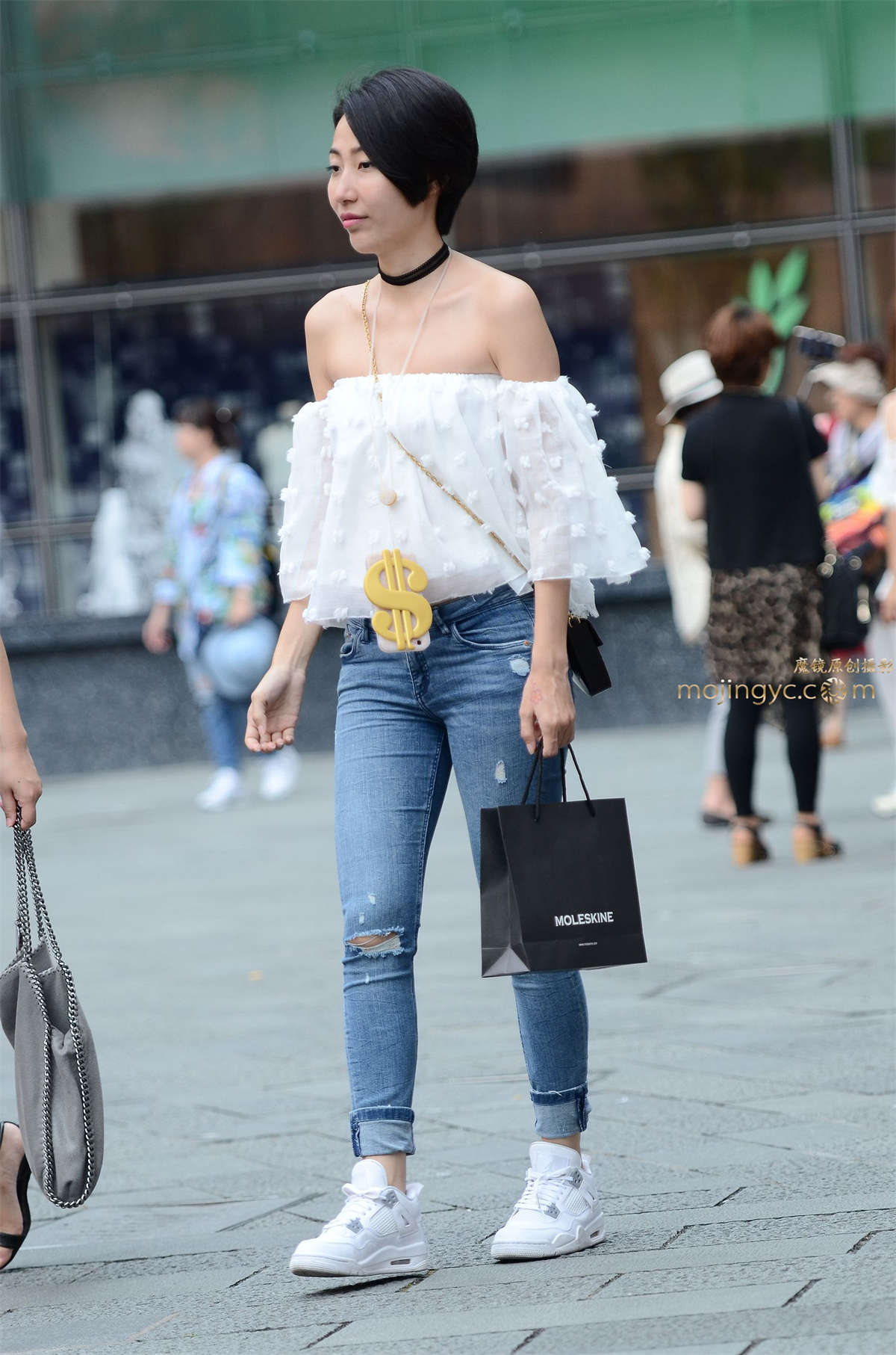 【验证街拍大赛NO.4】神摄手赛15 抹胸紧牛-日更街拍