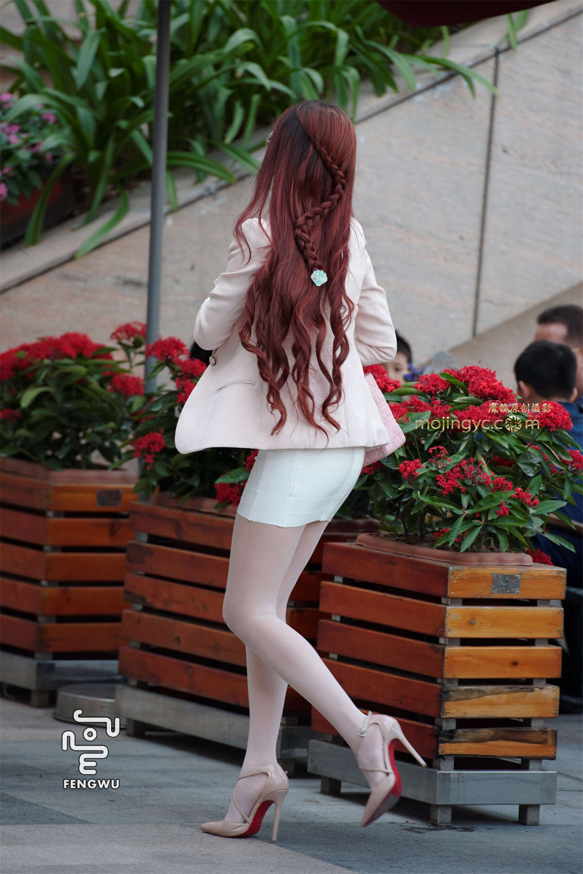 图片[2]-包臀裙，白丝，高跟（13）-日更街拍