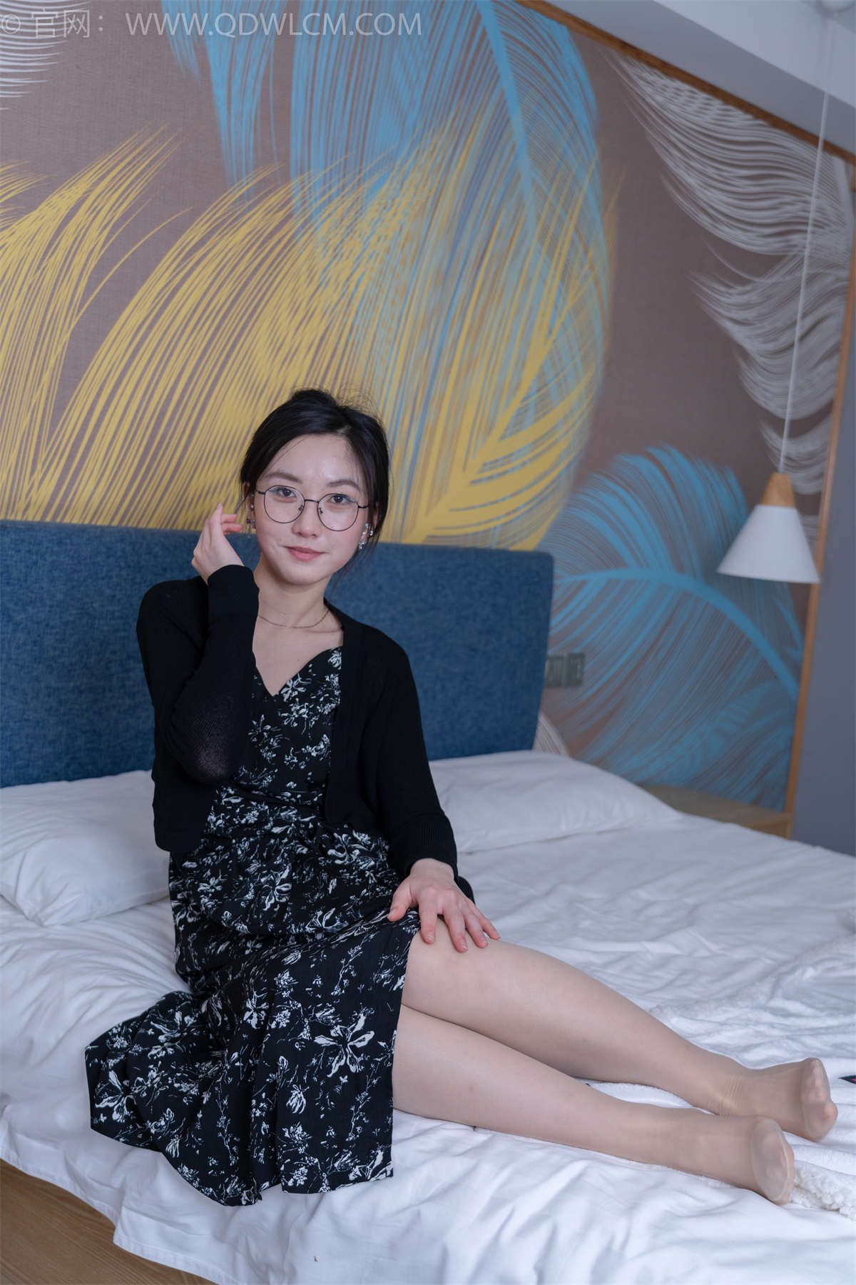 物恋传媒 NO.2082 川川-不留遗憾（盲盒1）-日更街拍