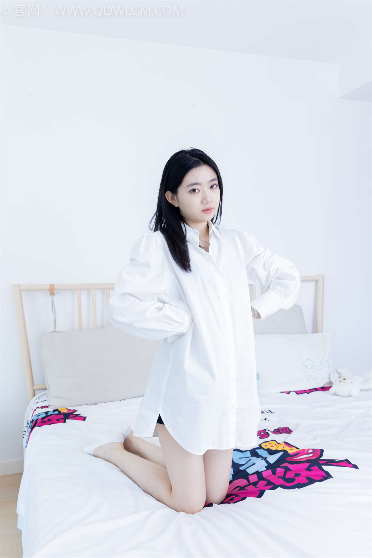 物恋传媒 NO.2083 欢欢-小小旅行家（盲盒2）-日更街拍