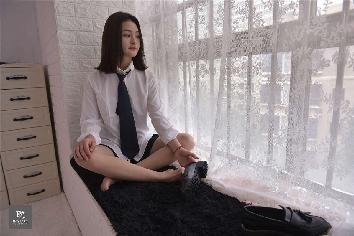 图片[2]-IESS异思趣向 普惠集216 珊珊的脚技3-日更街拍