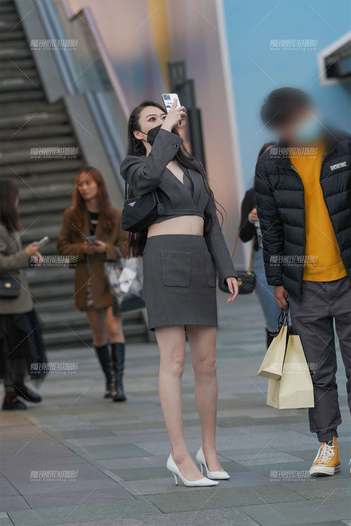 好白嫩啊-日更街拍