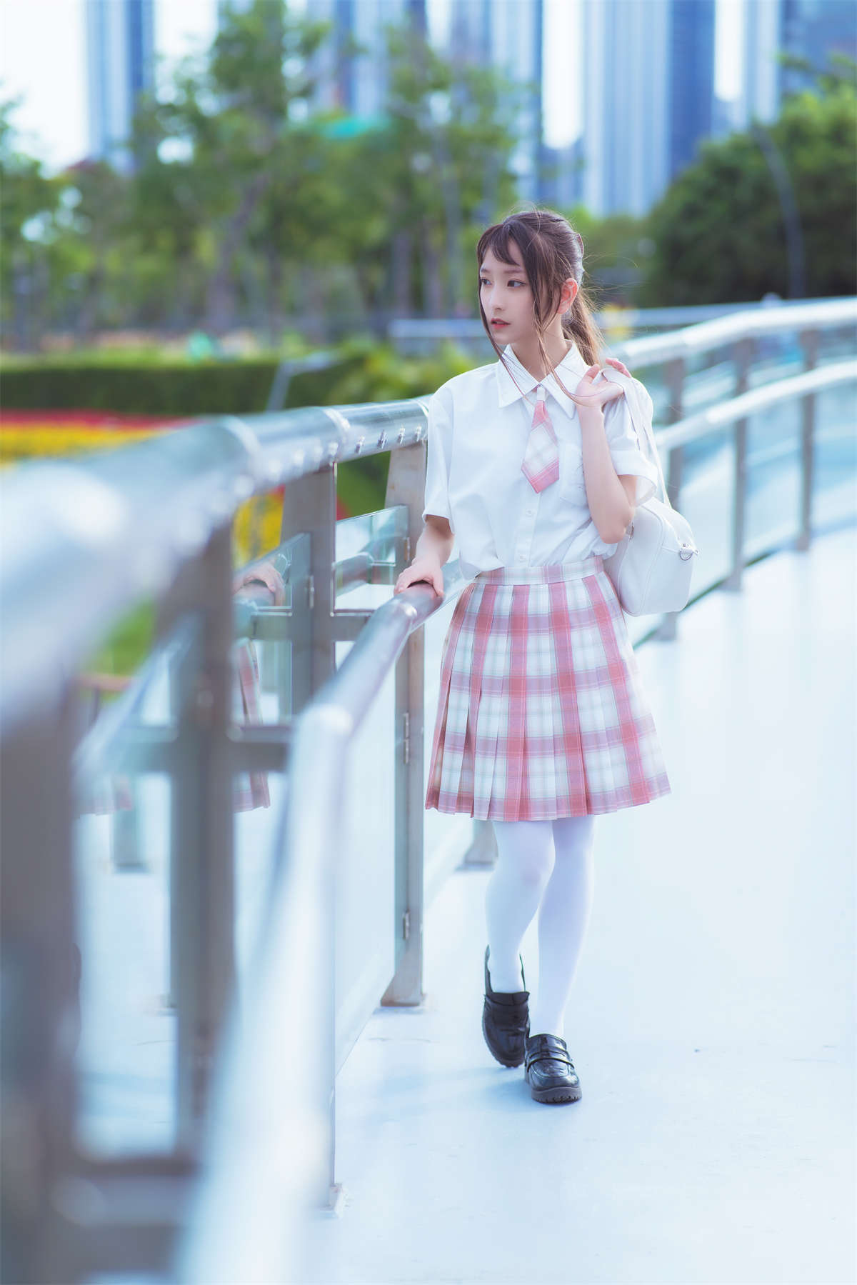 YITUYU艺图语 2023.05.19 JK制服少女 coser月凌儿-日更街拍