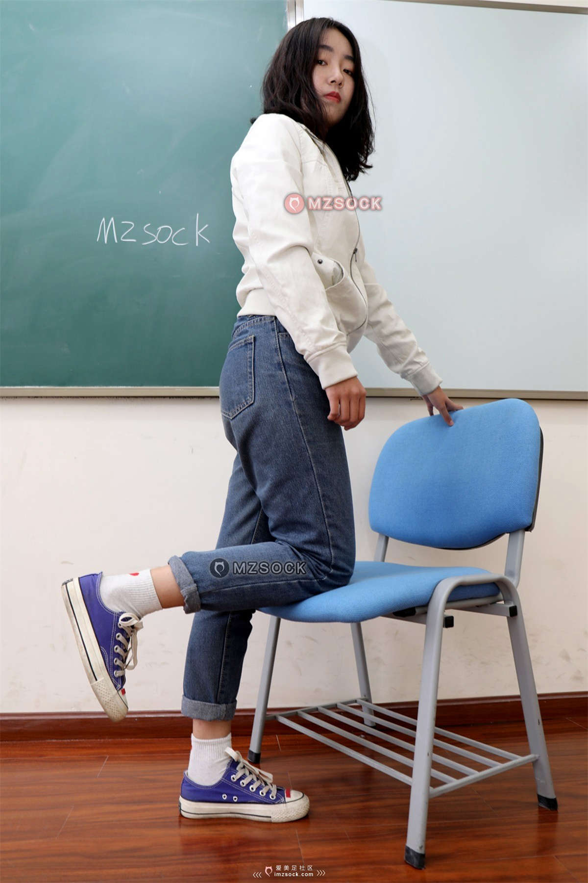 图片[2]-MZSOCK-2018 No.192 沫沫教室紫色帆布鞋-日更街拍