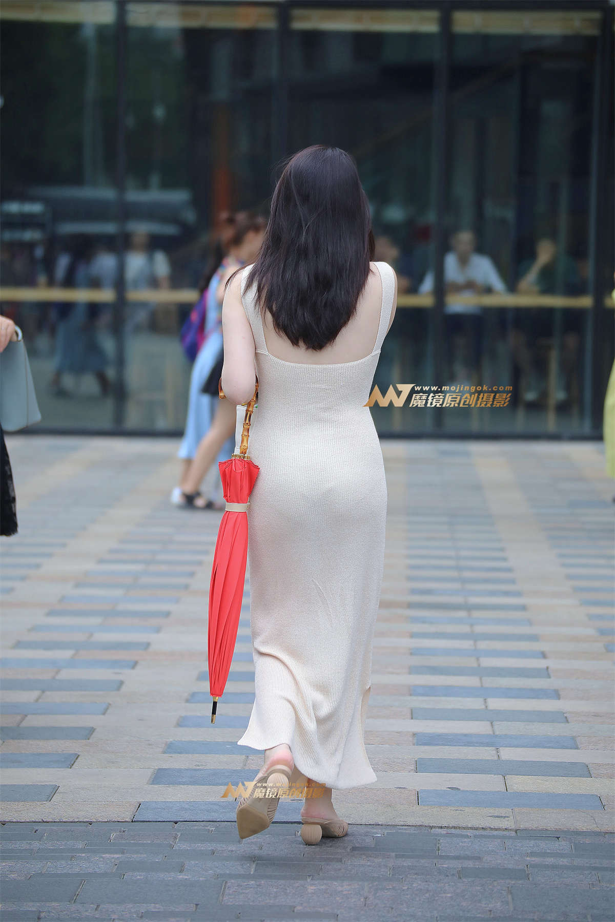 图片[2]-性感的良家少妇-日更街拍