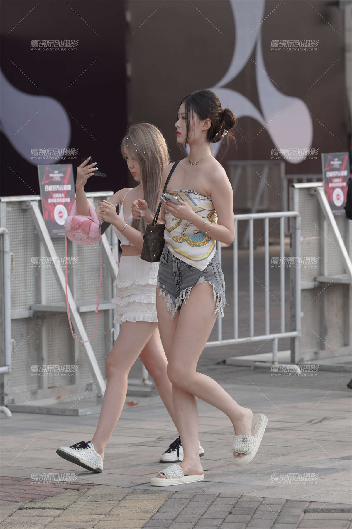 图片[2]-迷人的热裤女孩-日更街拍