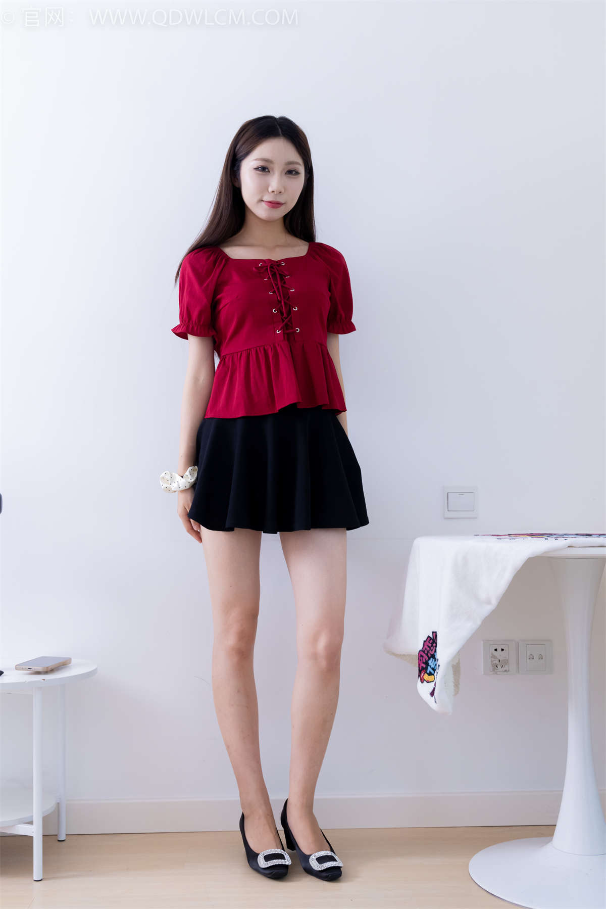 物恋传媒 NO.2070 泡泡-玫瑰花的葬礼-日更街拍