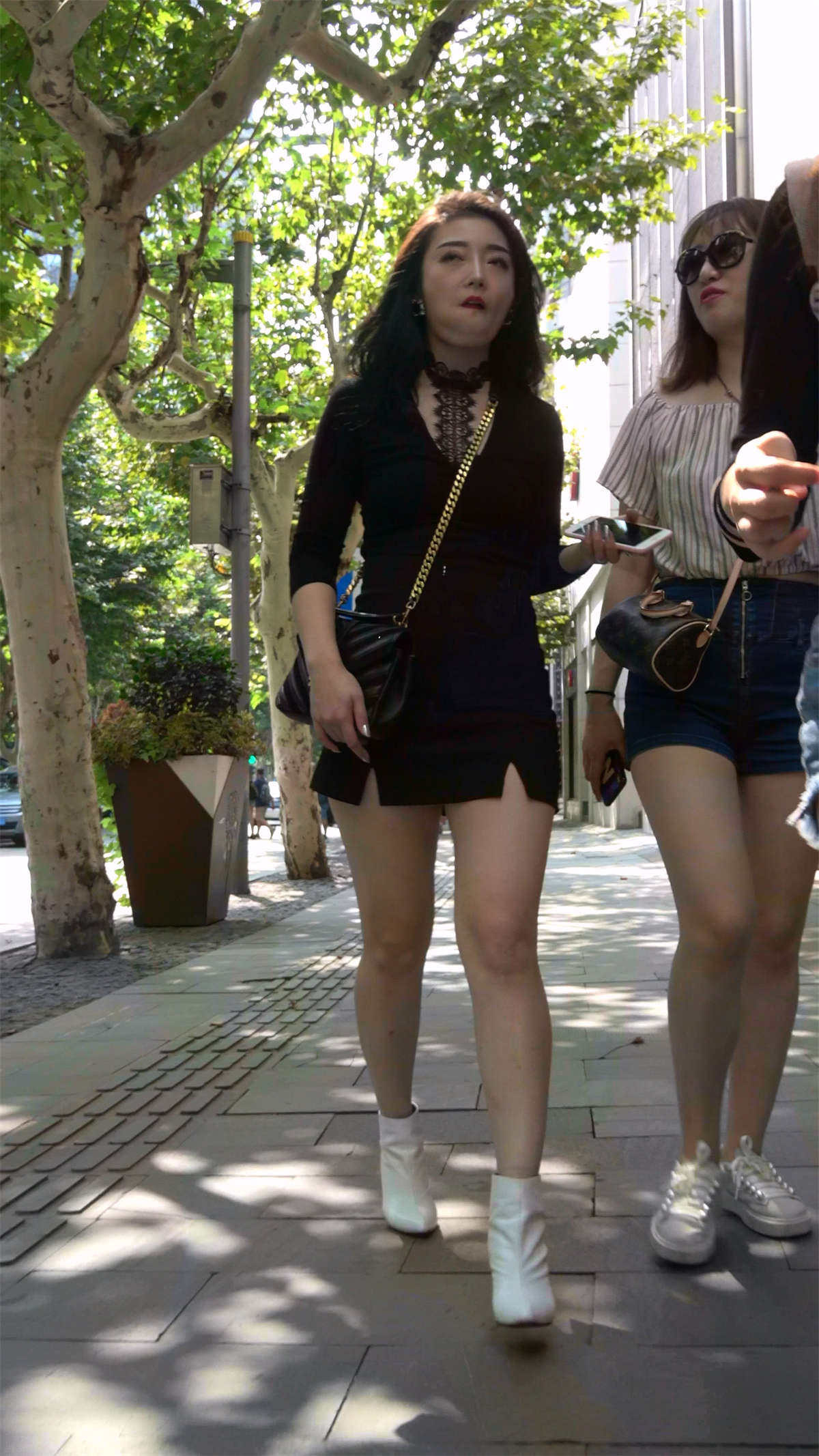 图片[2]-性感极品美女姐妹-日更街拍