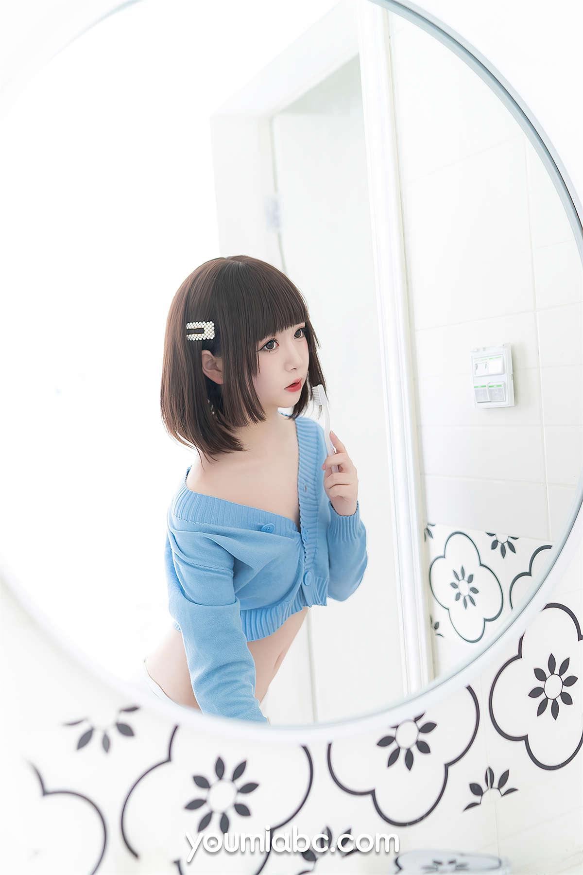 YouMi尤蜜 2020.11.30 薄荷蓝之夏 向小圆-日更街拍