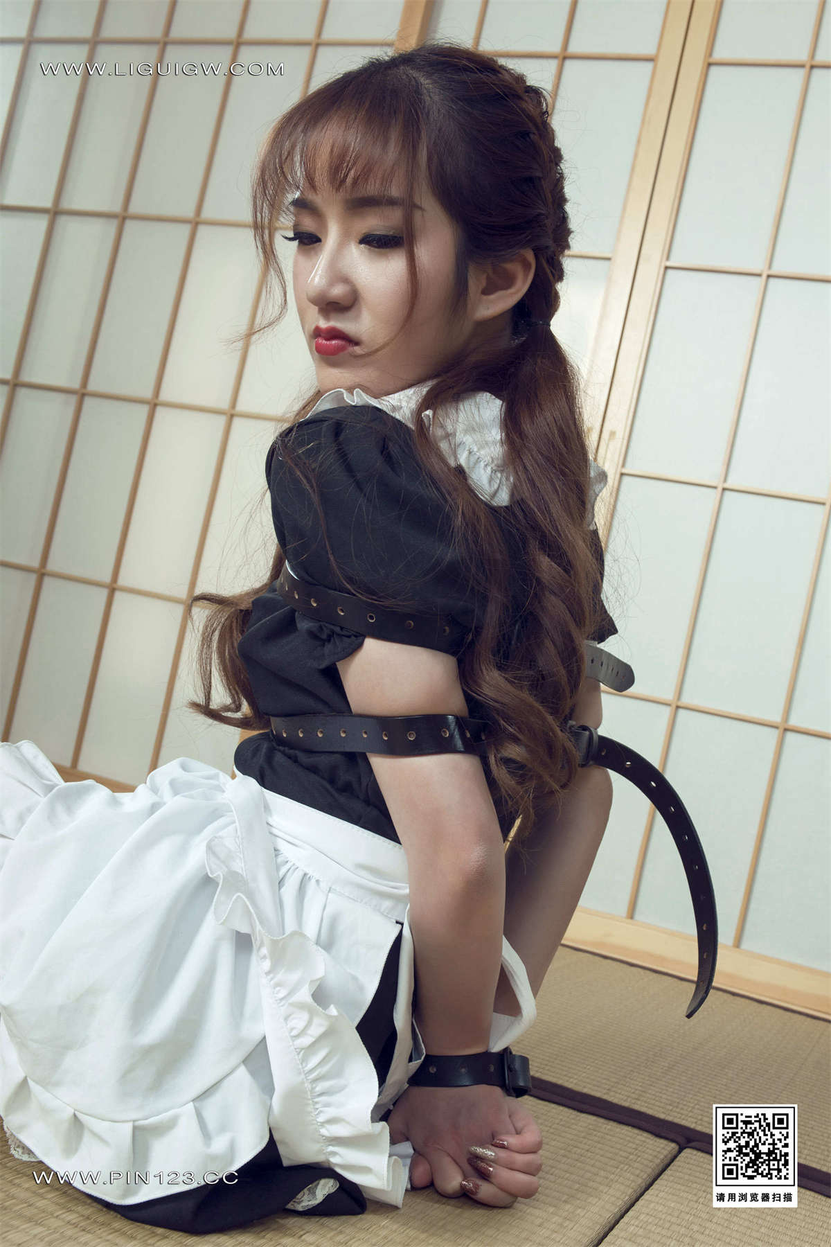 Ligui丽柜 2023.10.06 惩戒女佣 汐汐-日更街拍