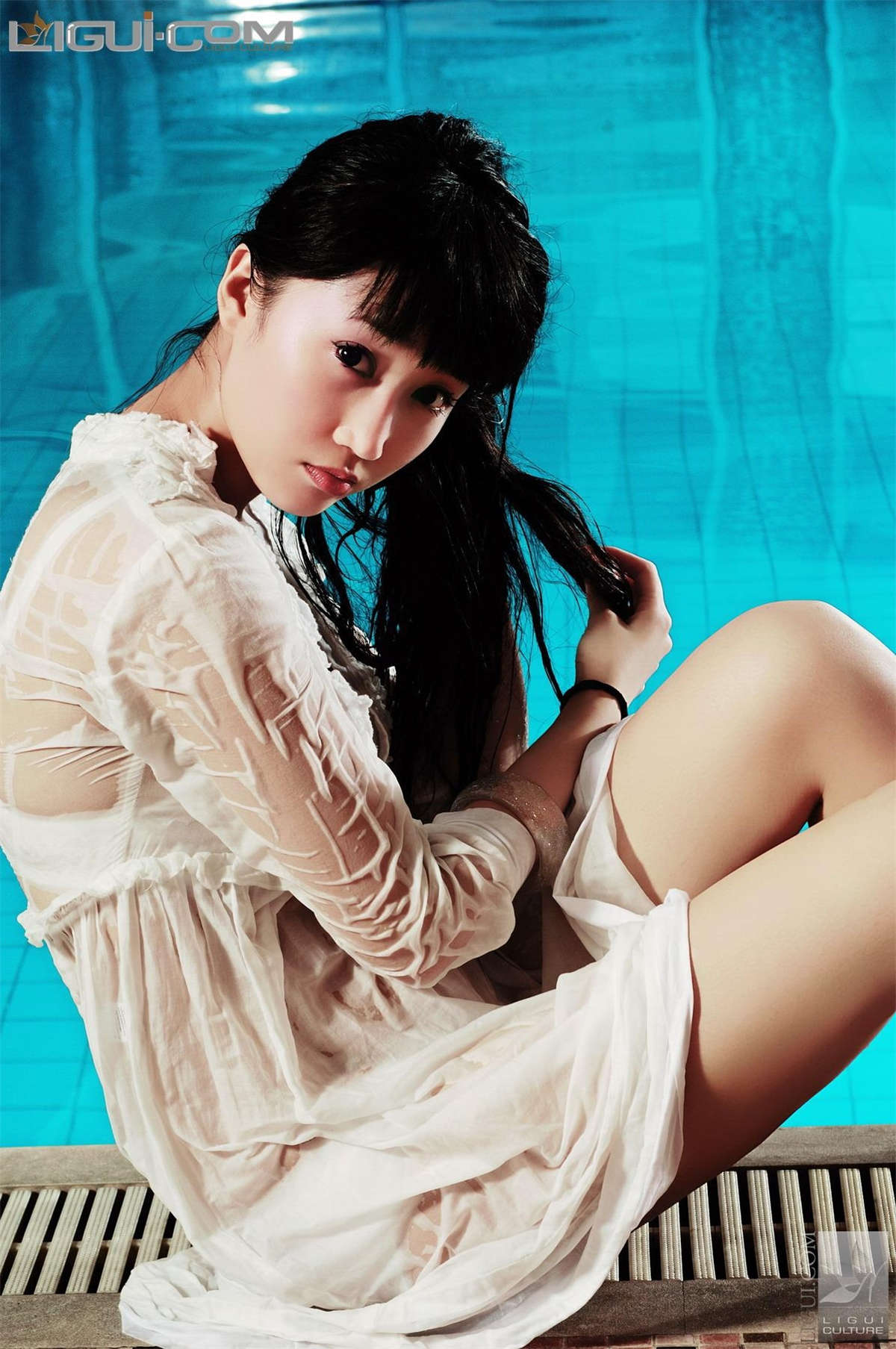 Ligui丽柜 20080616 琳达 丝袜风情演绎历史-日更街拍