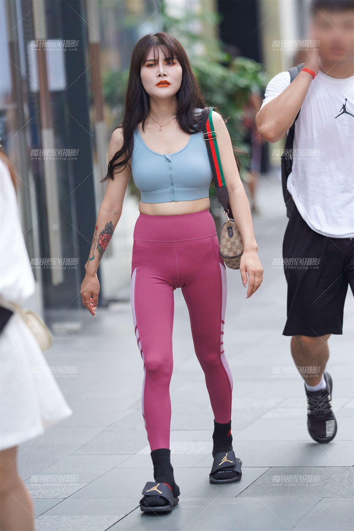 【凯恩赛贴】红色瑜伽裤-日更街拍