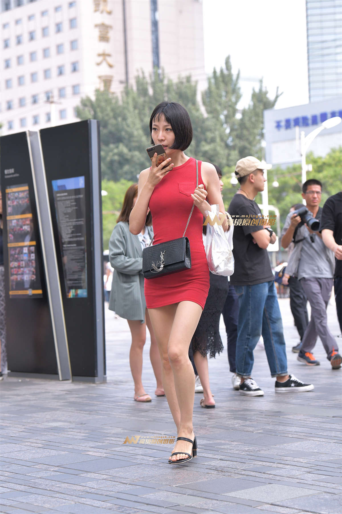 【街拍之魂赛帖】绯红玫瑰-日更街拍