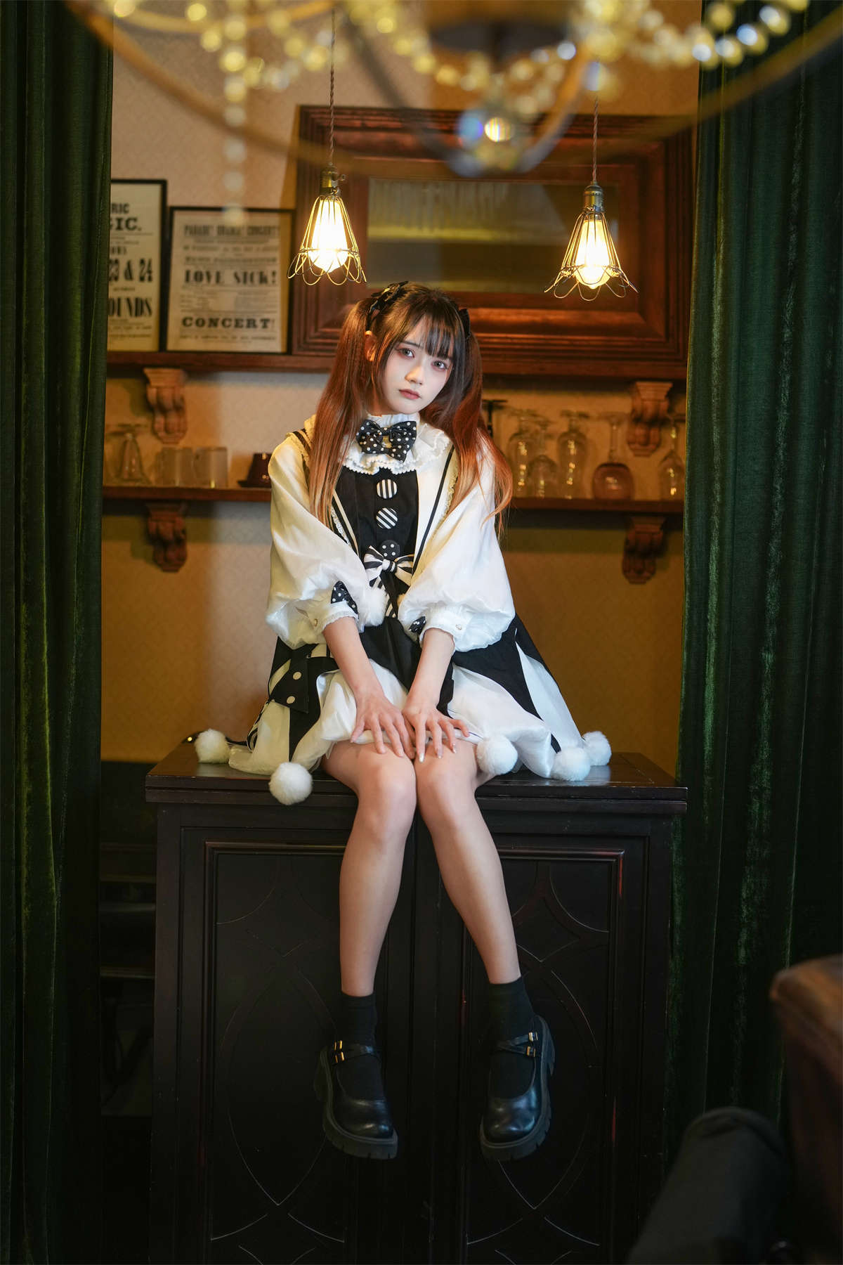 YITUYU艺图语 2023.05.19 怪盗魔术师 兔子Zzz不吃胡萝卜-日更街拍