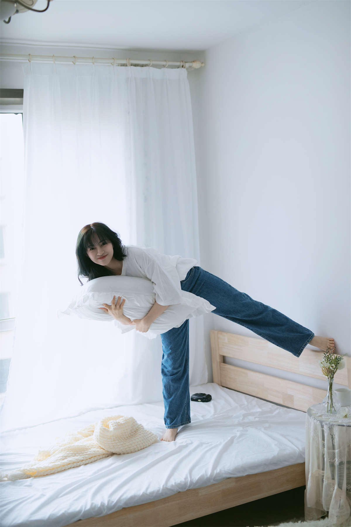 YITUYU艺图语 2023.05.19 日系居家少女 壹萱--日更街拍