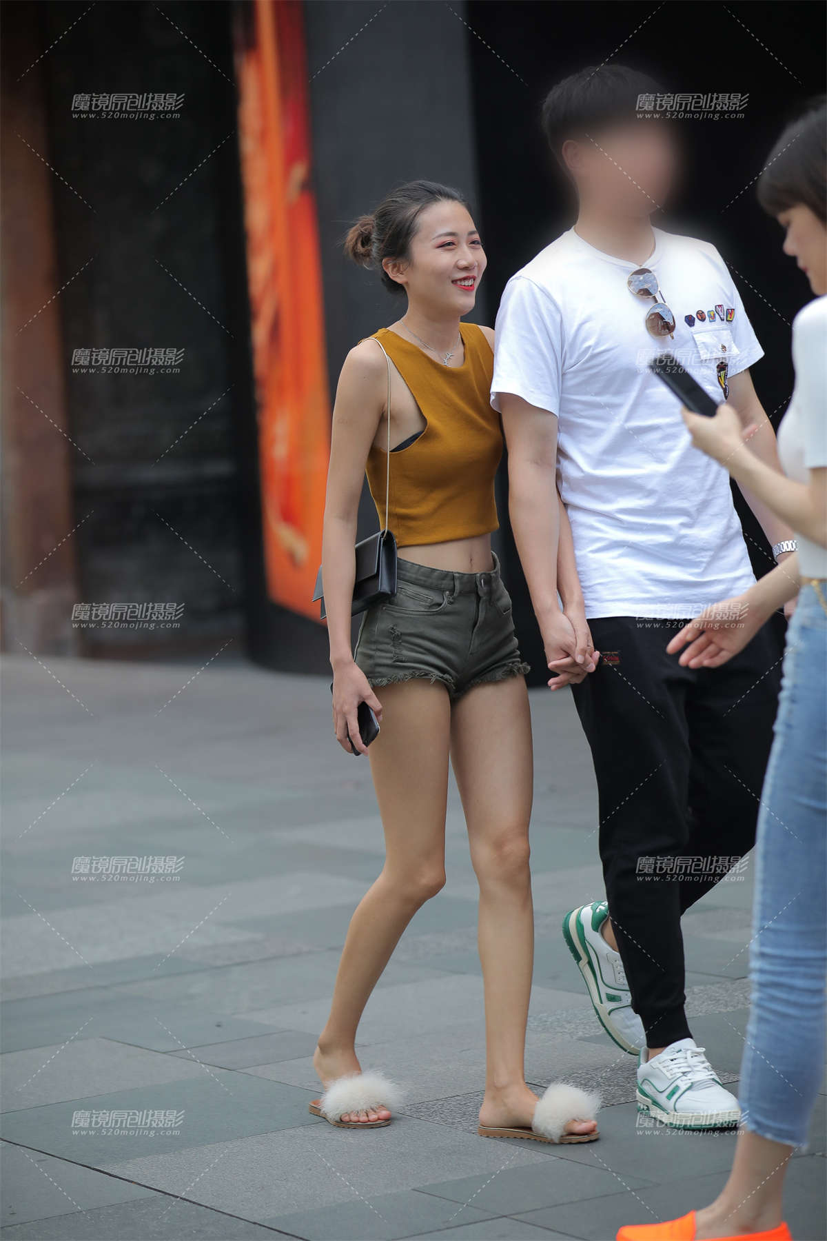 长腿热裤-日更街拍