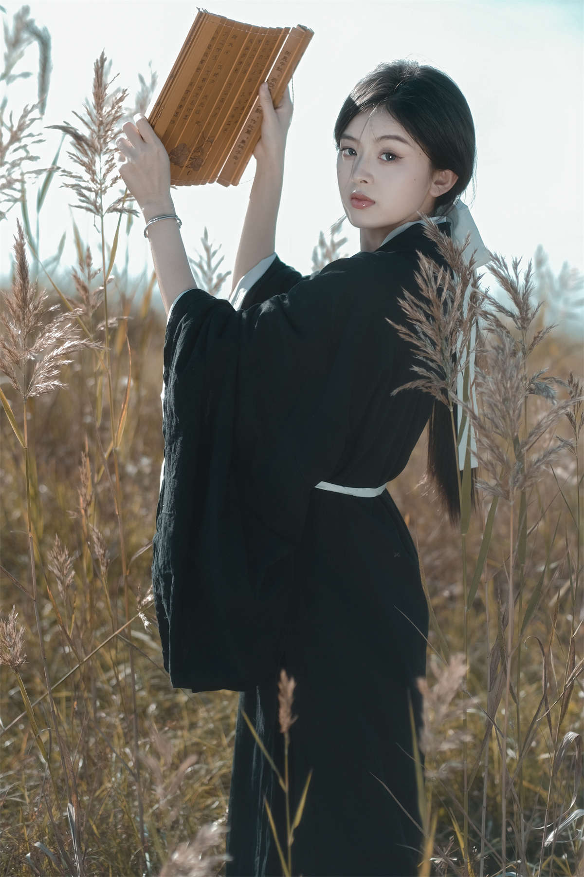YITUYU艺图语 2023.11.03 清冷汉服 张张包-日更街拍