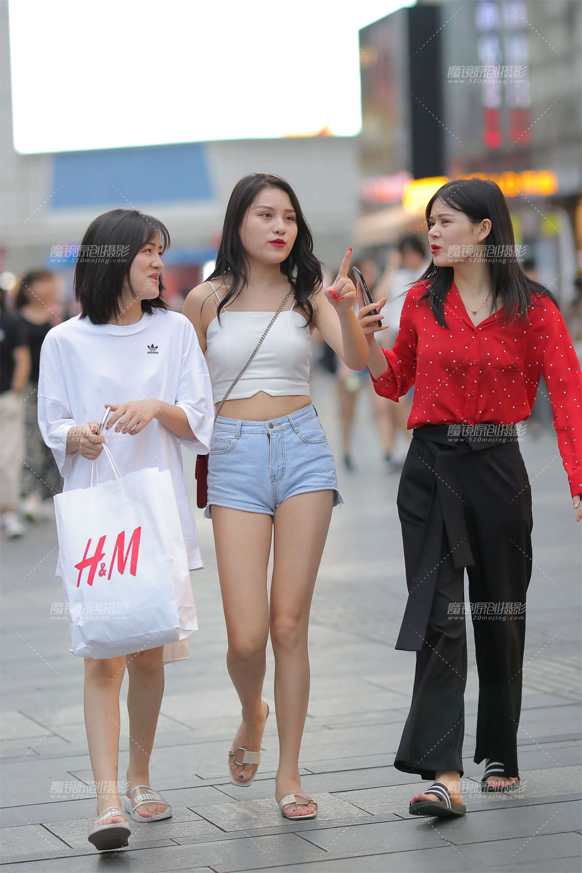 长腿热裤-日更街拍