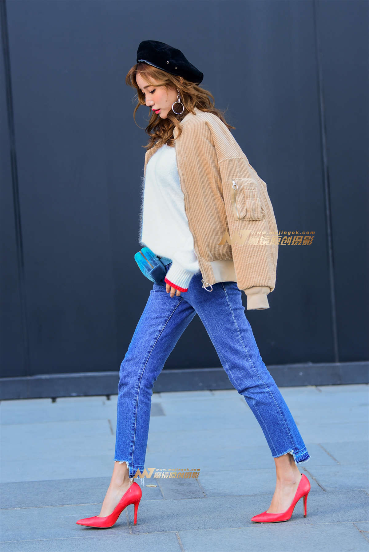 图片[2]-时尚仔裤高跟美女-日更街拍