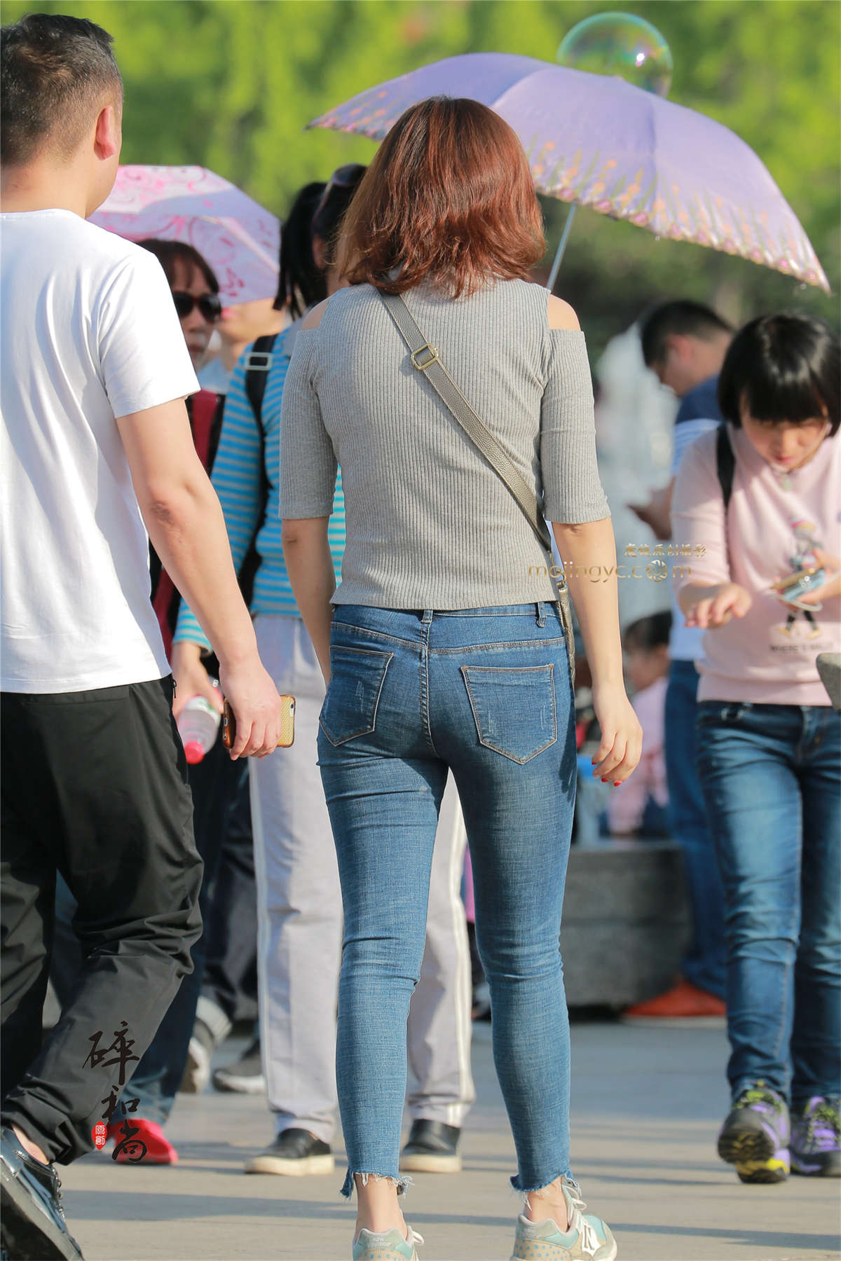 图片[2]-性感蓝色牛仔少妇（20P）-日更街拍