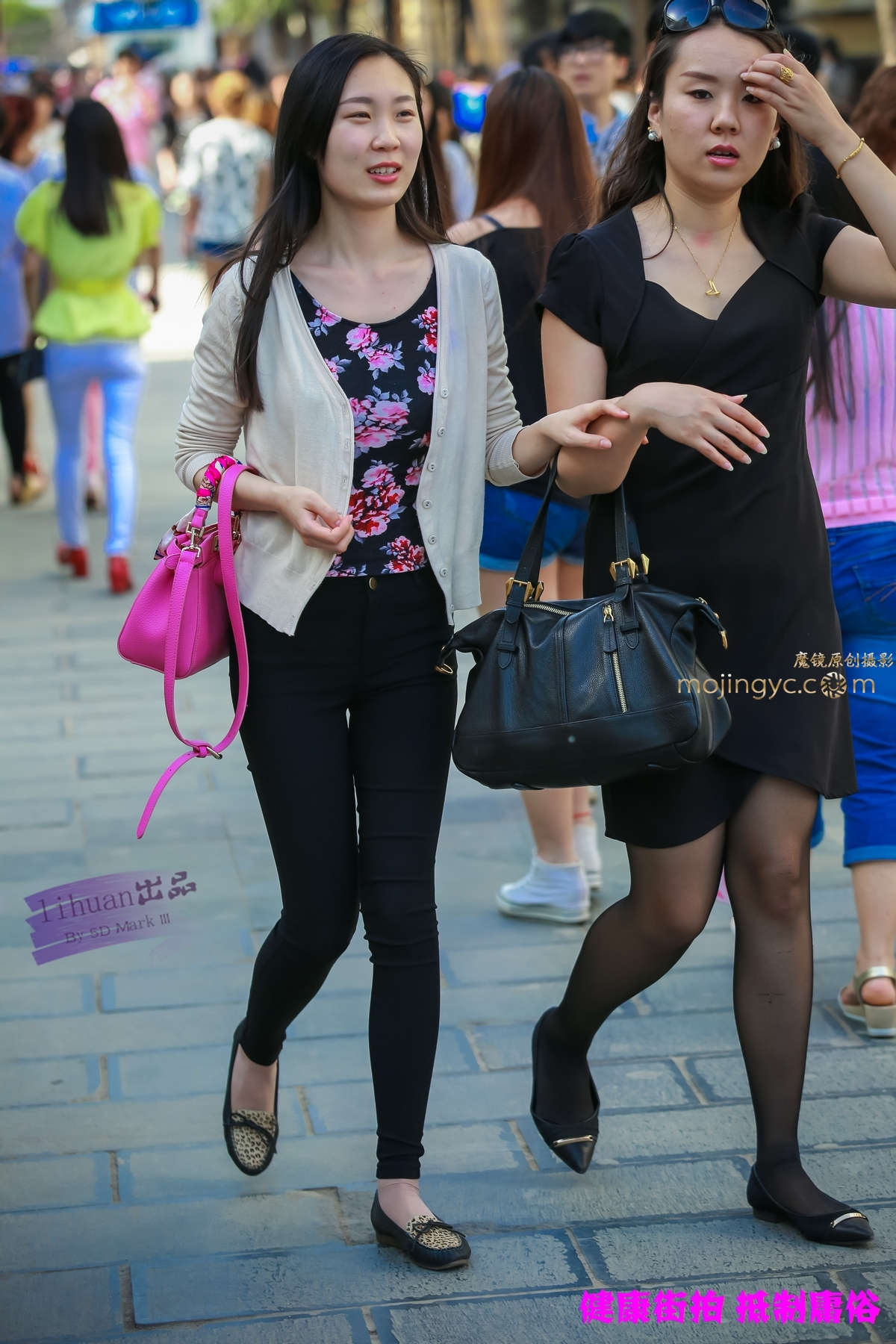 李欢原创-黑裤，紧翘（13P）-日更街拍